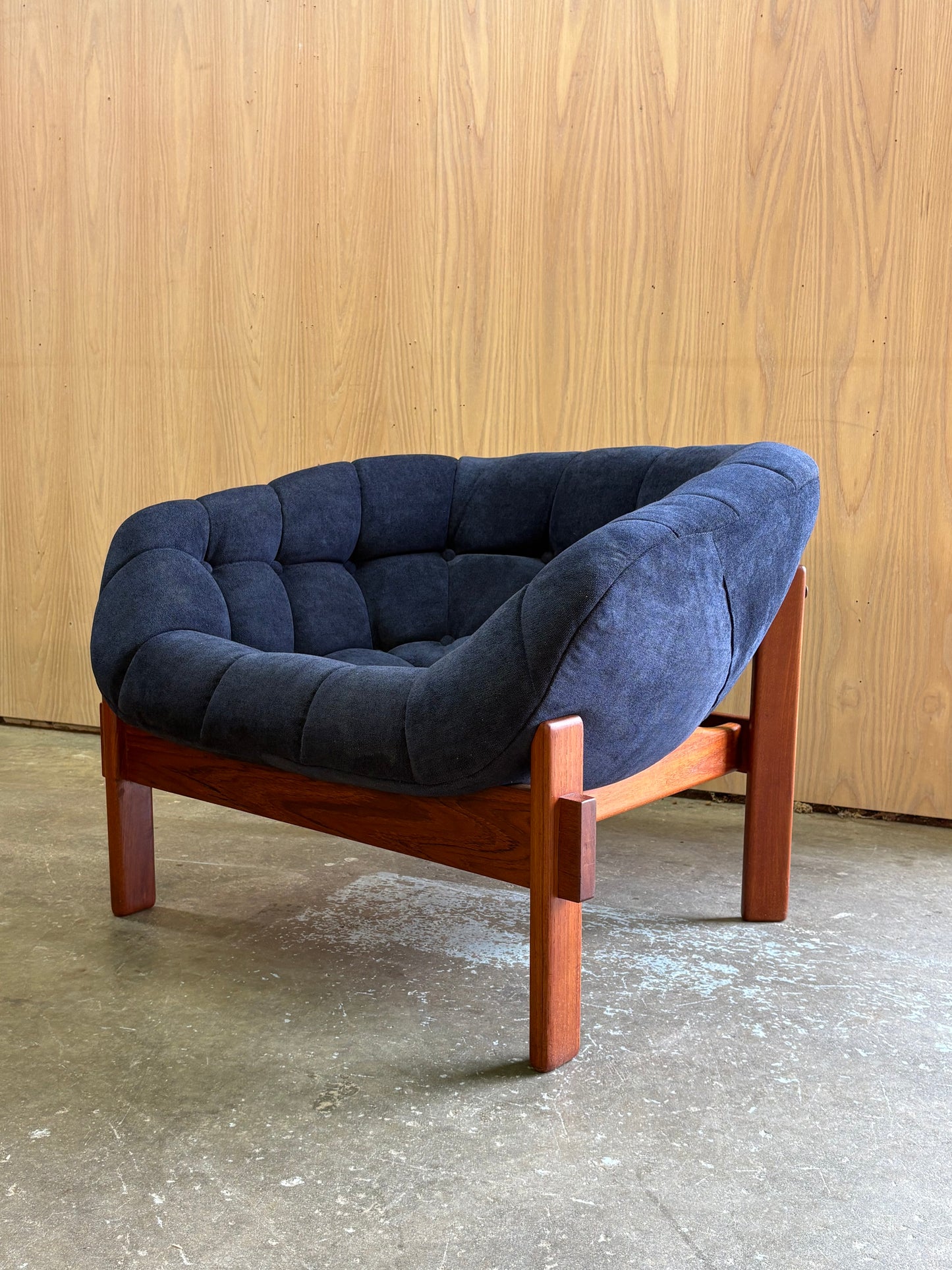 1960s R Huber Pod Chair