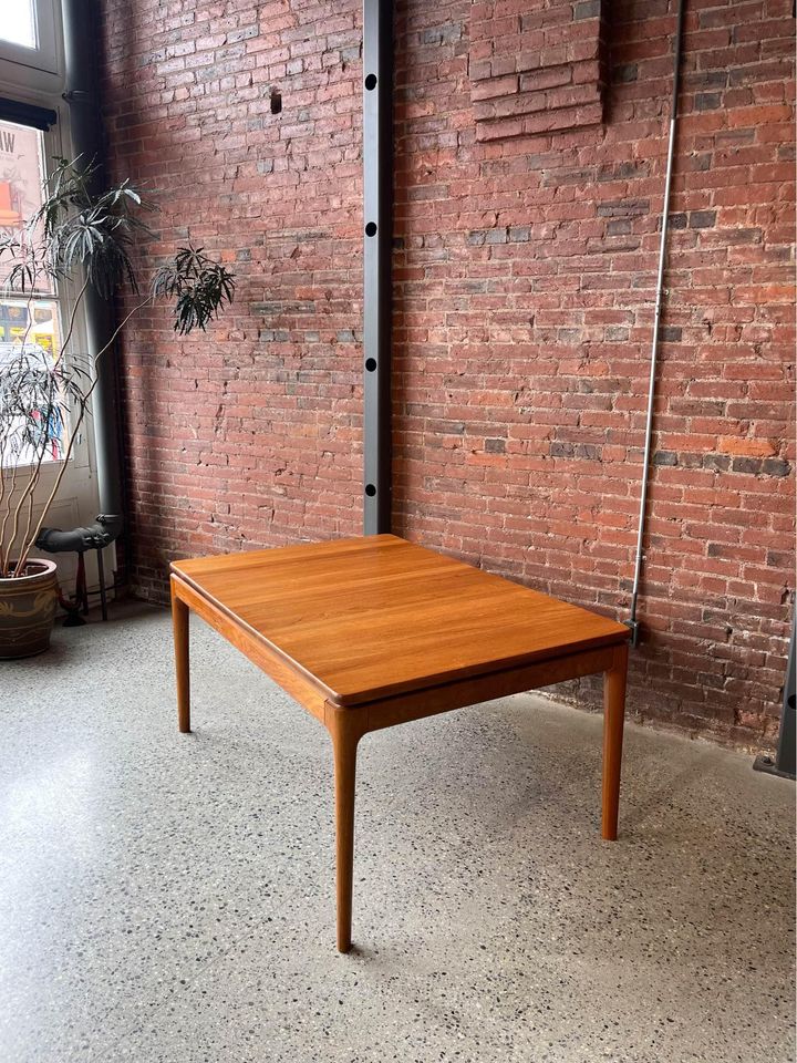 1970’s Danish solid teak dining table by Glostrup Møbelfabrik