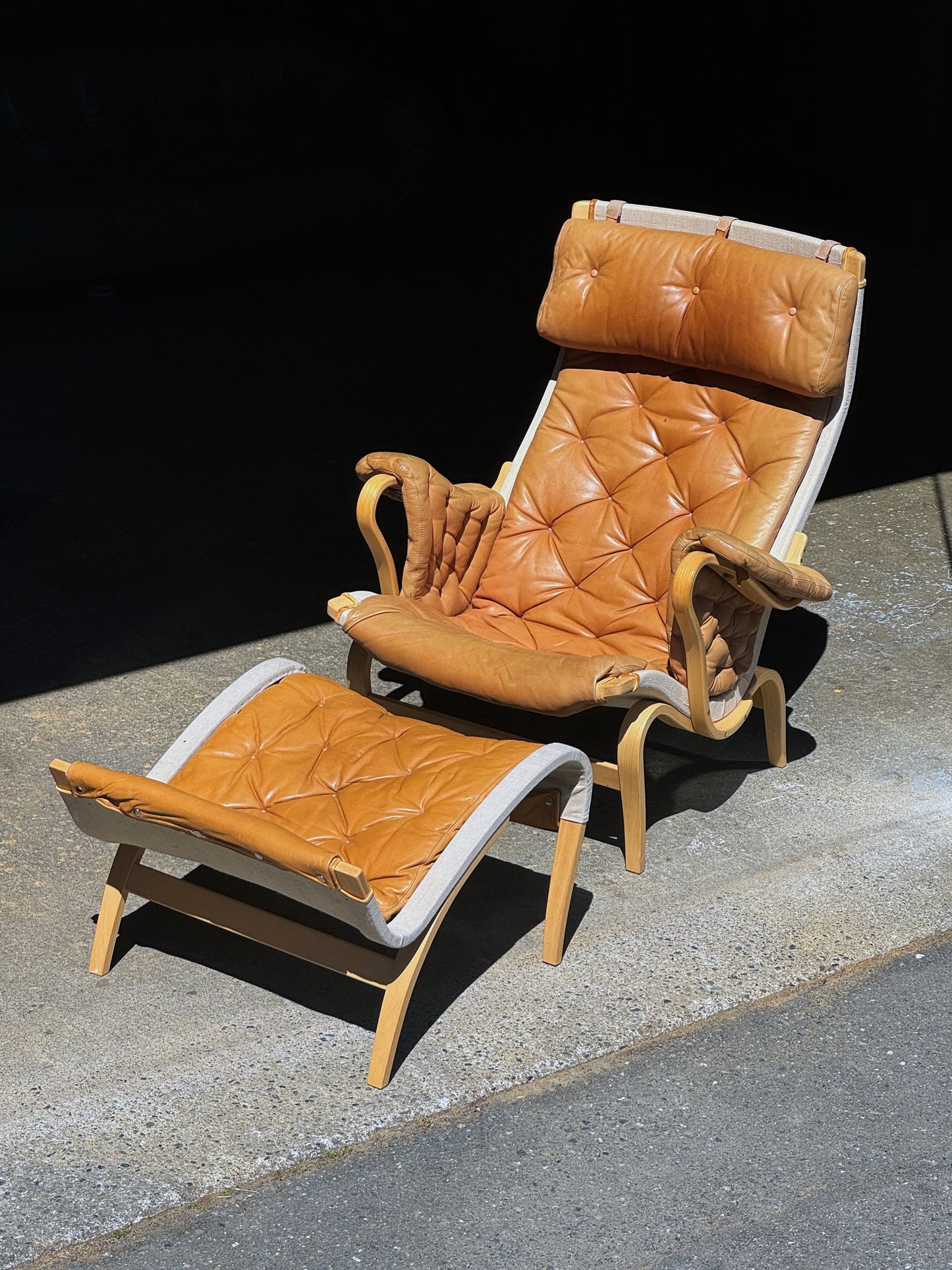 1960s Pernilla 69 Lounge Chair and Ottoman by Bruno Mathsson for DUX in beech and original leather