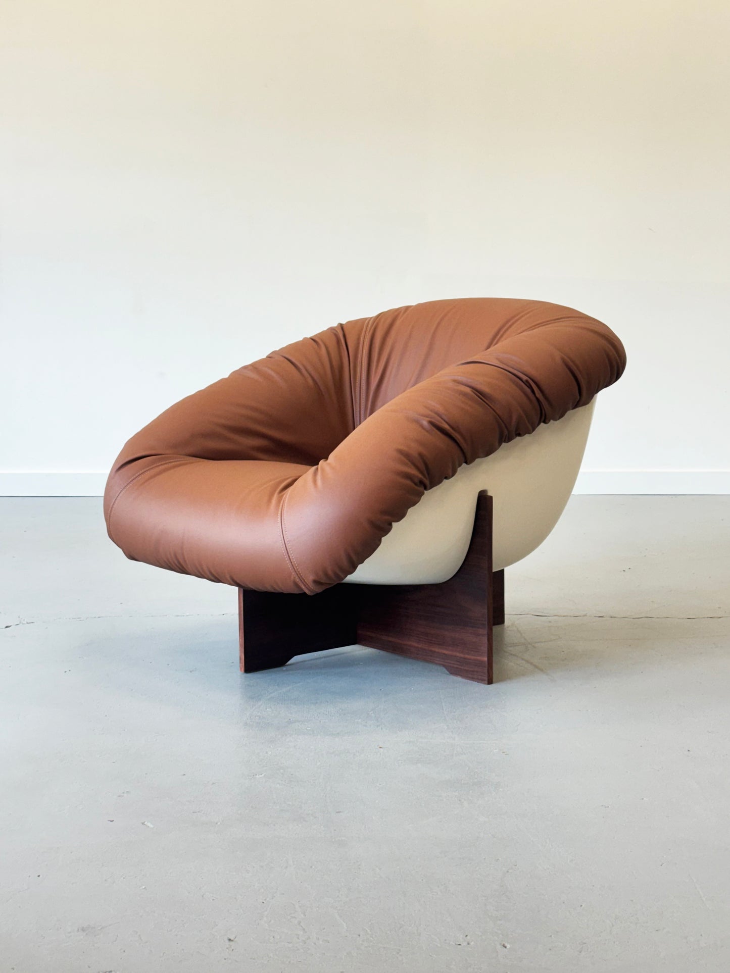 1970s Percival Lafer MP-61 Lounge Chair in Brown Leather, Brazil.