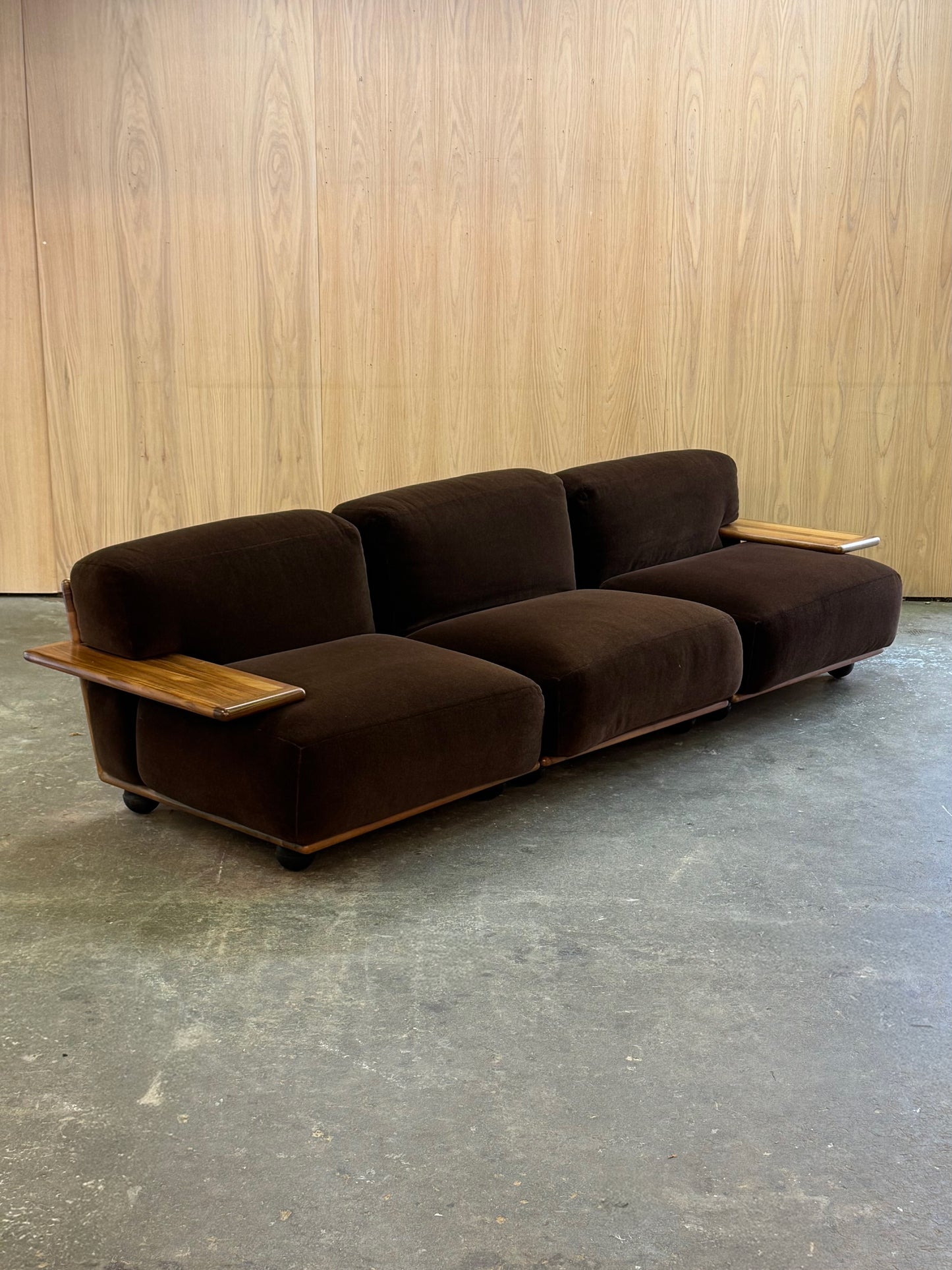 1970s Pianura Sofa 3Seater by Mario Bellini for Cassina in Italian walnut