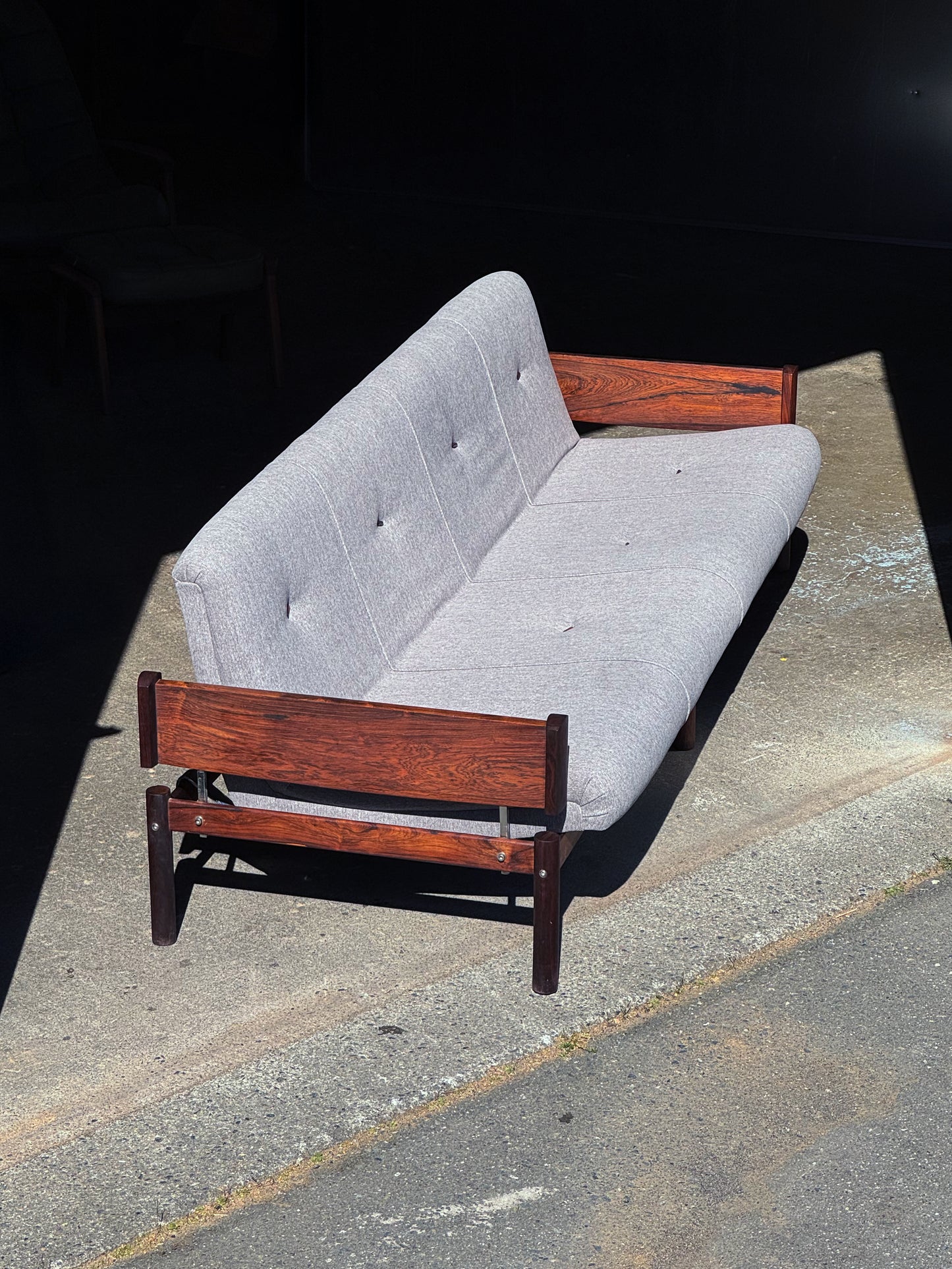 1960s MP 13 Sofa by Percival Lafer in Brazilian rosewood and grey fabric