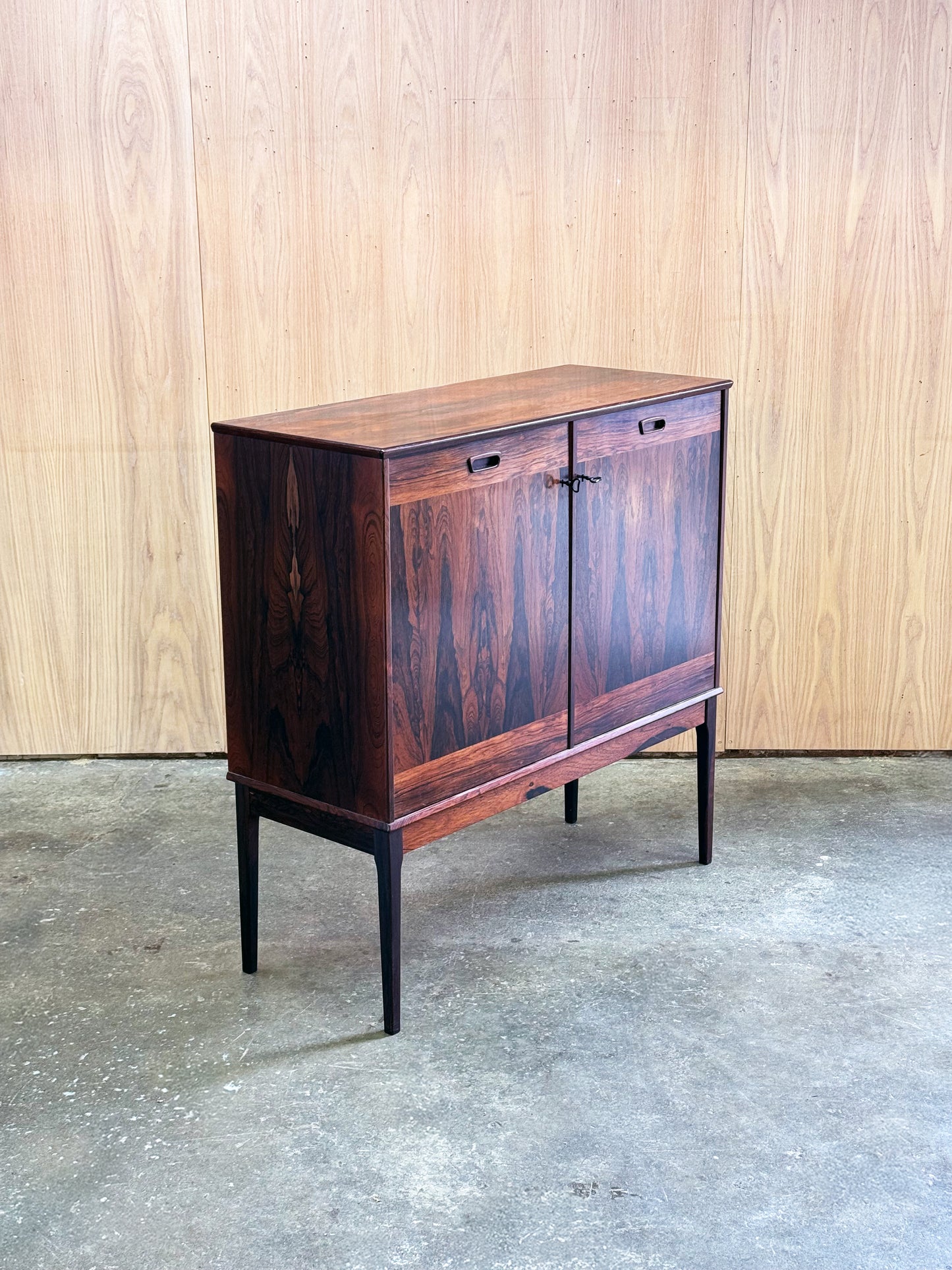 1960s Danish bar cabinet in rosewood