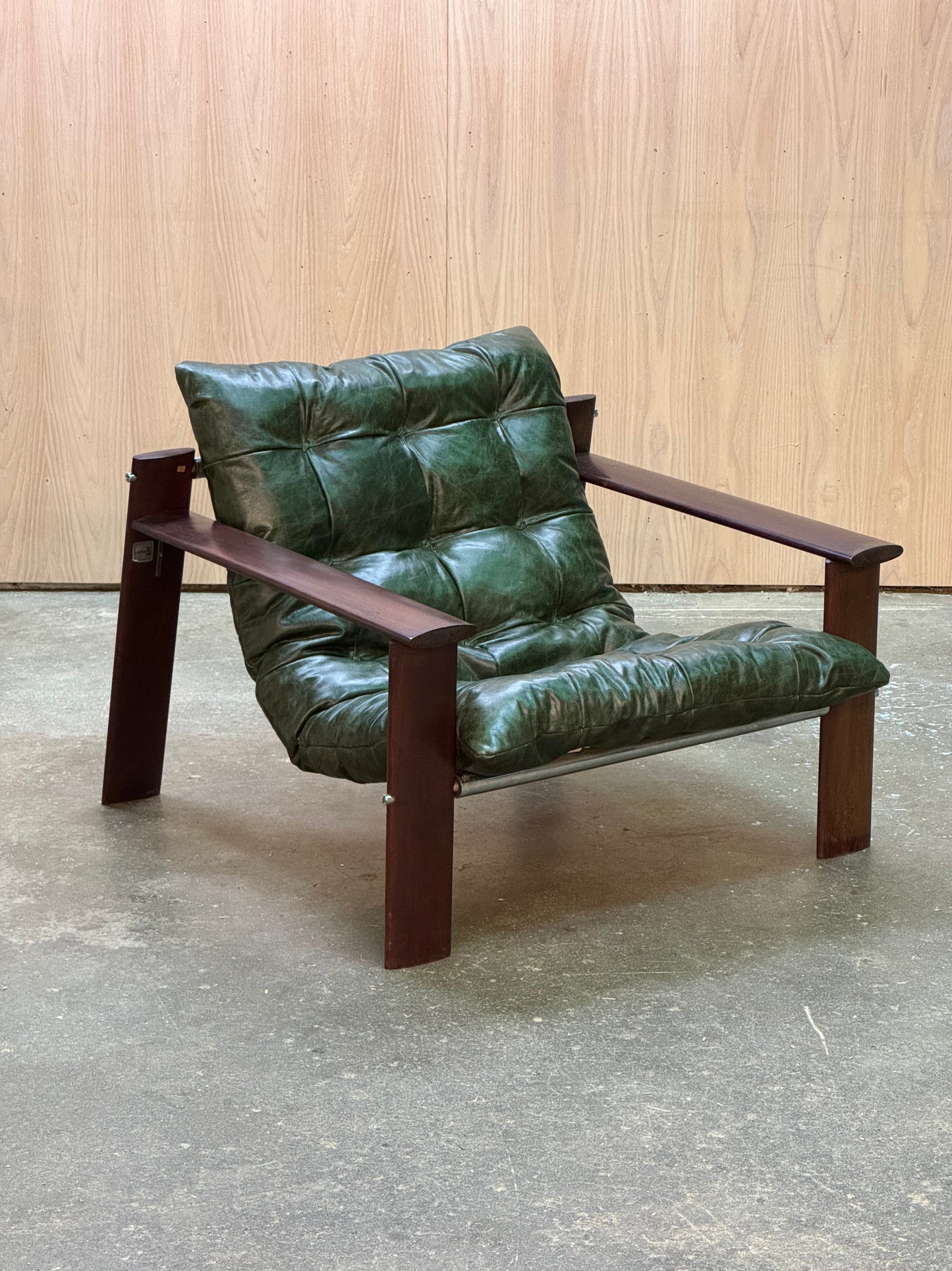 1970s MP-129 Lounge Chair by Percival Lafer in jatobá and dark green leather