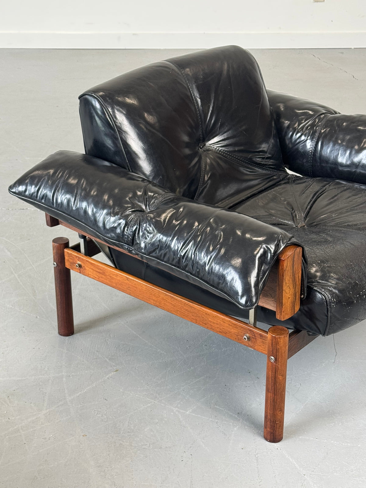 1960s MP-13 Lounge Chair by Percival Lafer in Original Black Leather and Brazilian Rosewood.