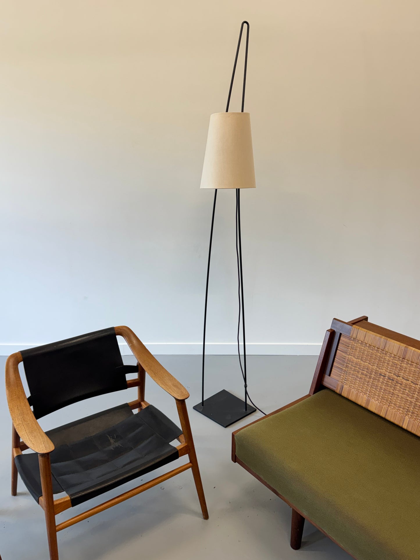 1960s Sculptural Adjustable Floor Lamp by Italiana Luce, Italy.
