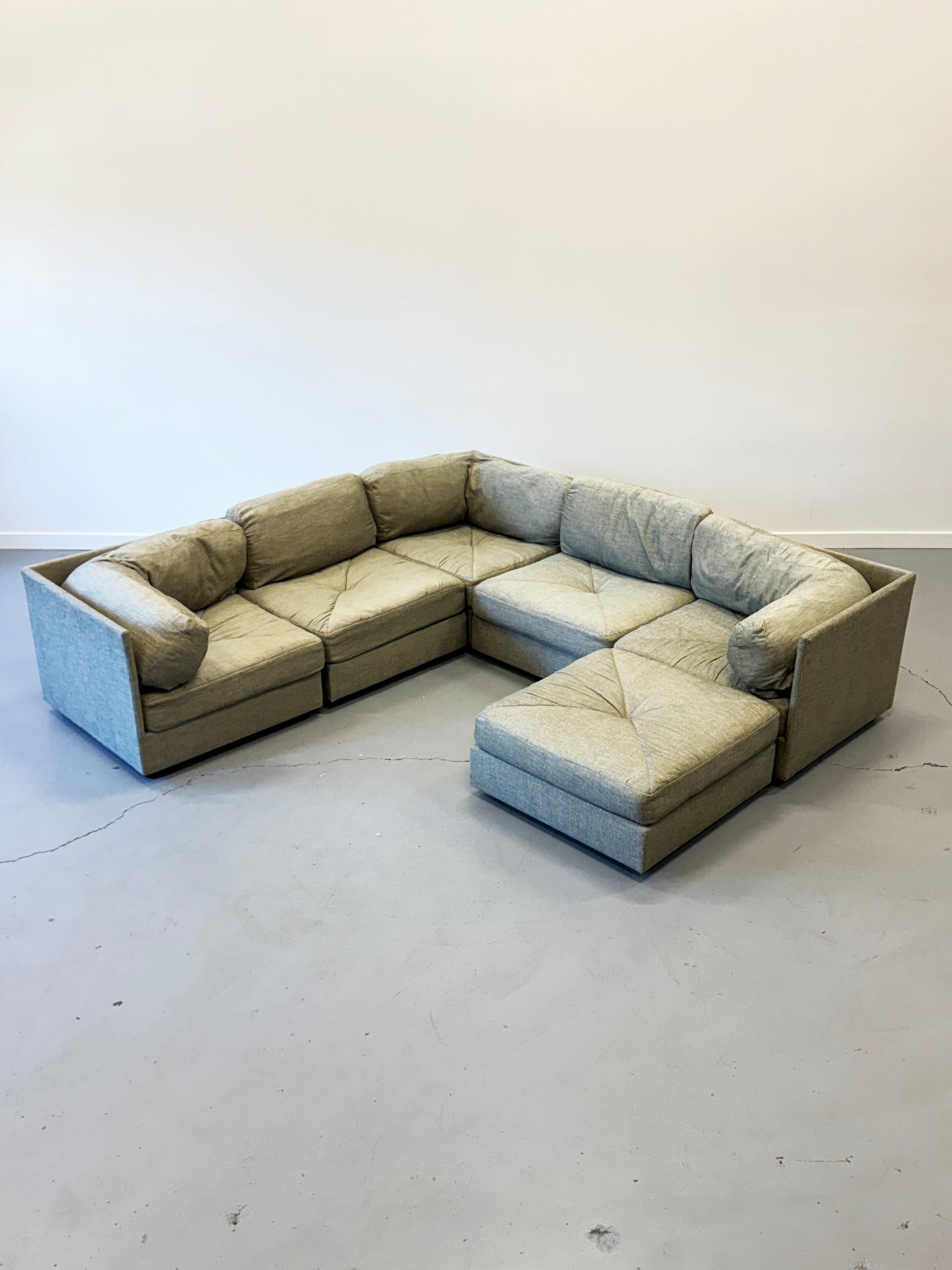 1970s Selig by Simmons Six-Piece Grey Modular Sectional Sofa.