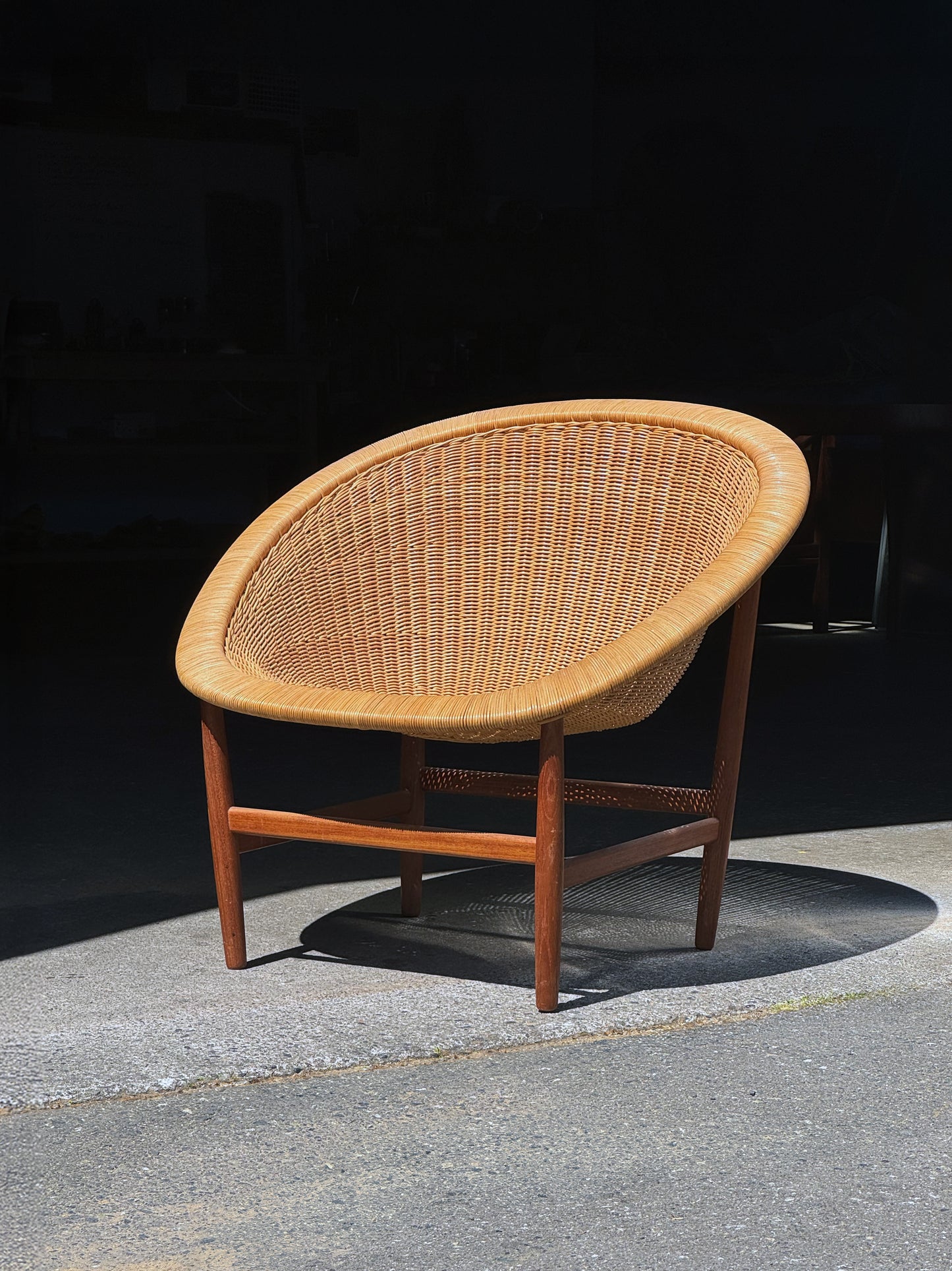 1950 Basket Chair by Nanna Ditzel for Ludvig Pontoppidan in teak and wicker