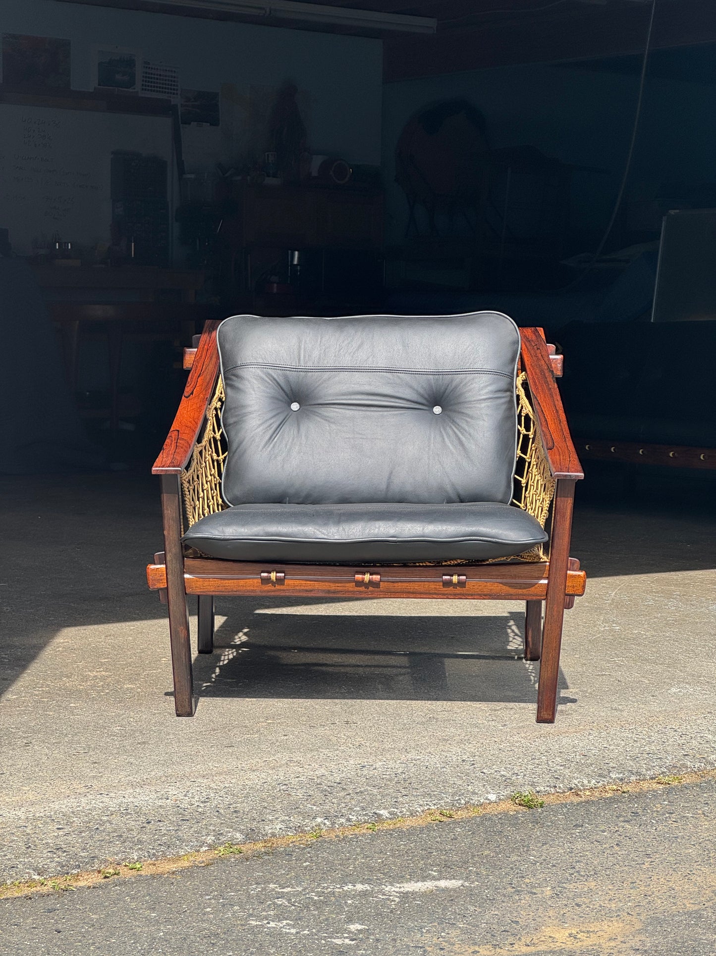 1960s Amazonas Lounge Chair by Jean Gillon for Wood Art in rosewood and black leather