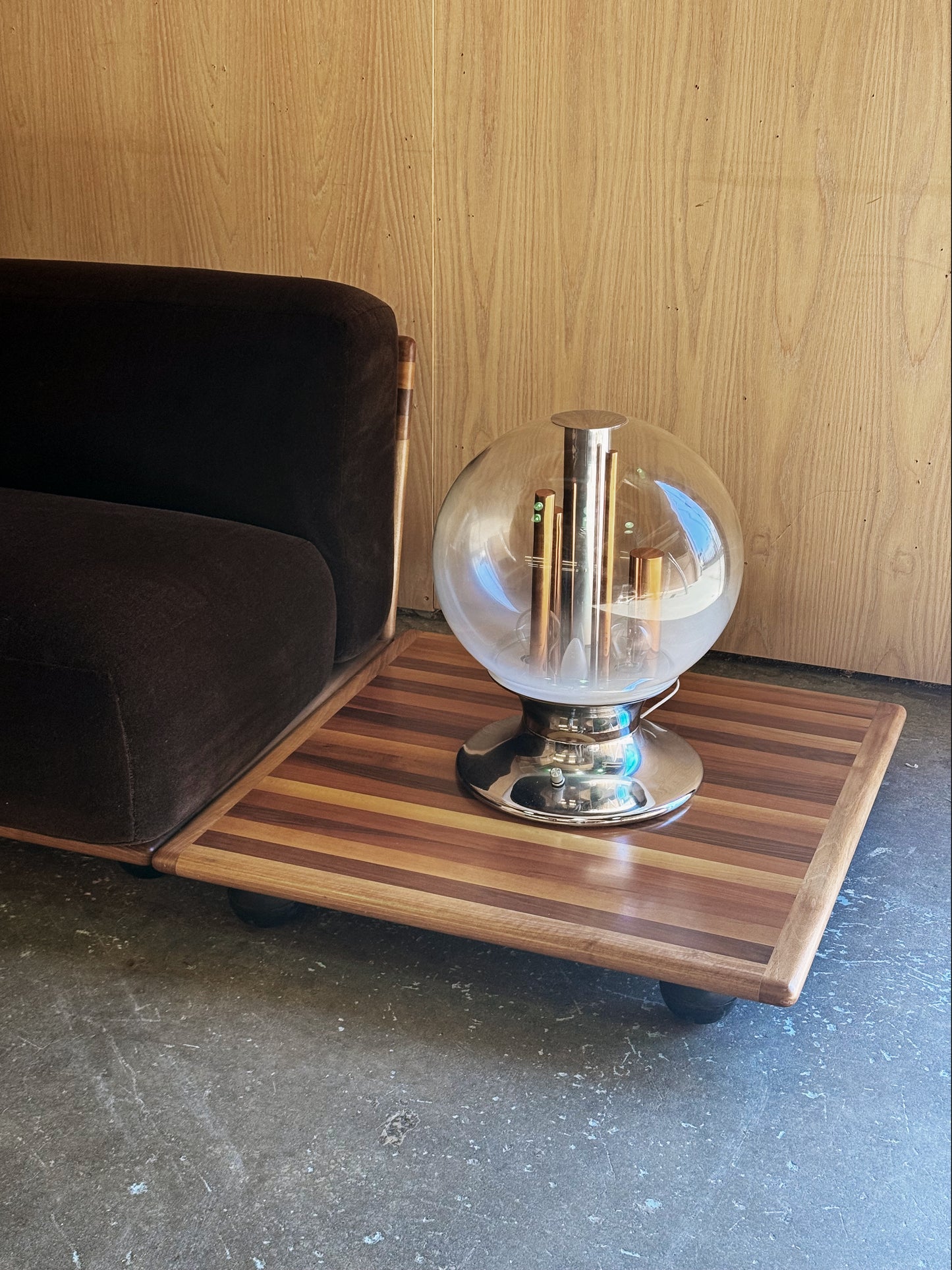 1970s Italian Table Lamp by Selenova in chrome and glass