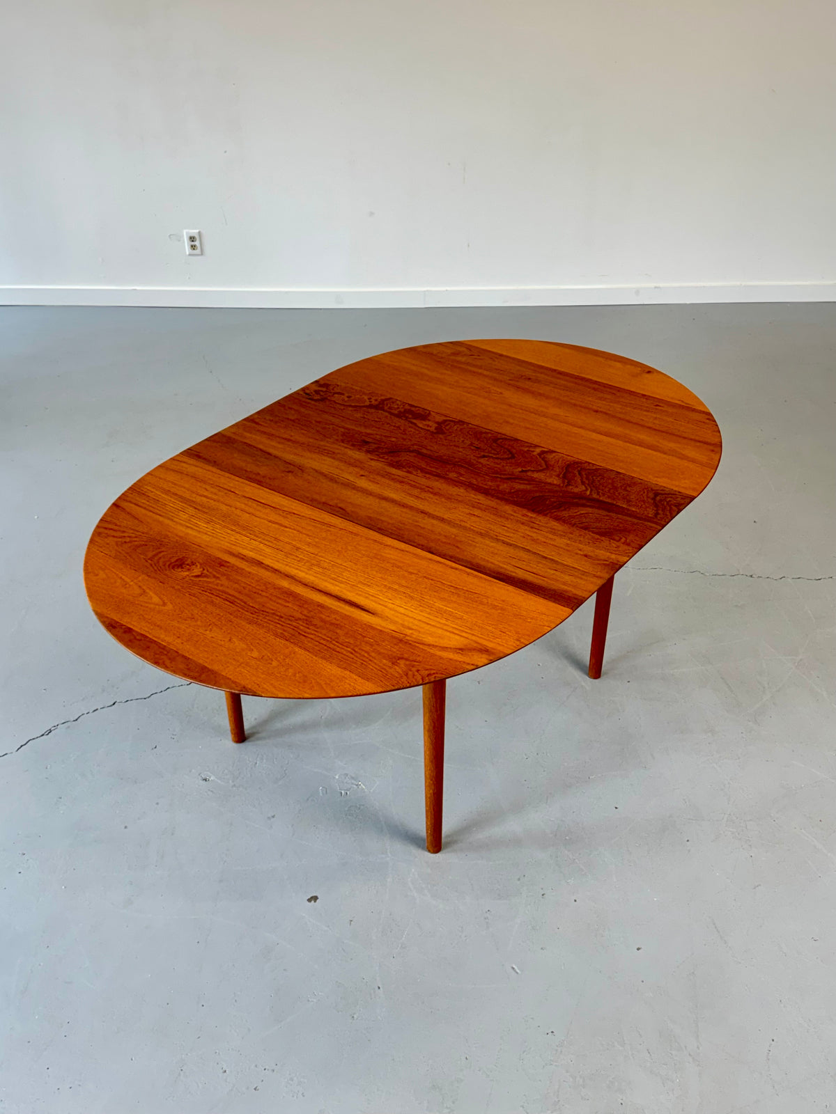 1950s Extendable Teak Dining Table Model 311 by Peter Hvidt & Orla Mølgaard-Nielsen for Søborg Møbler.