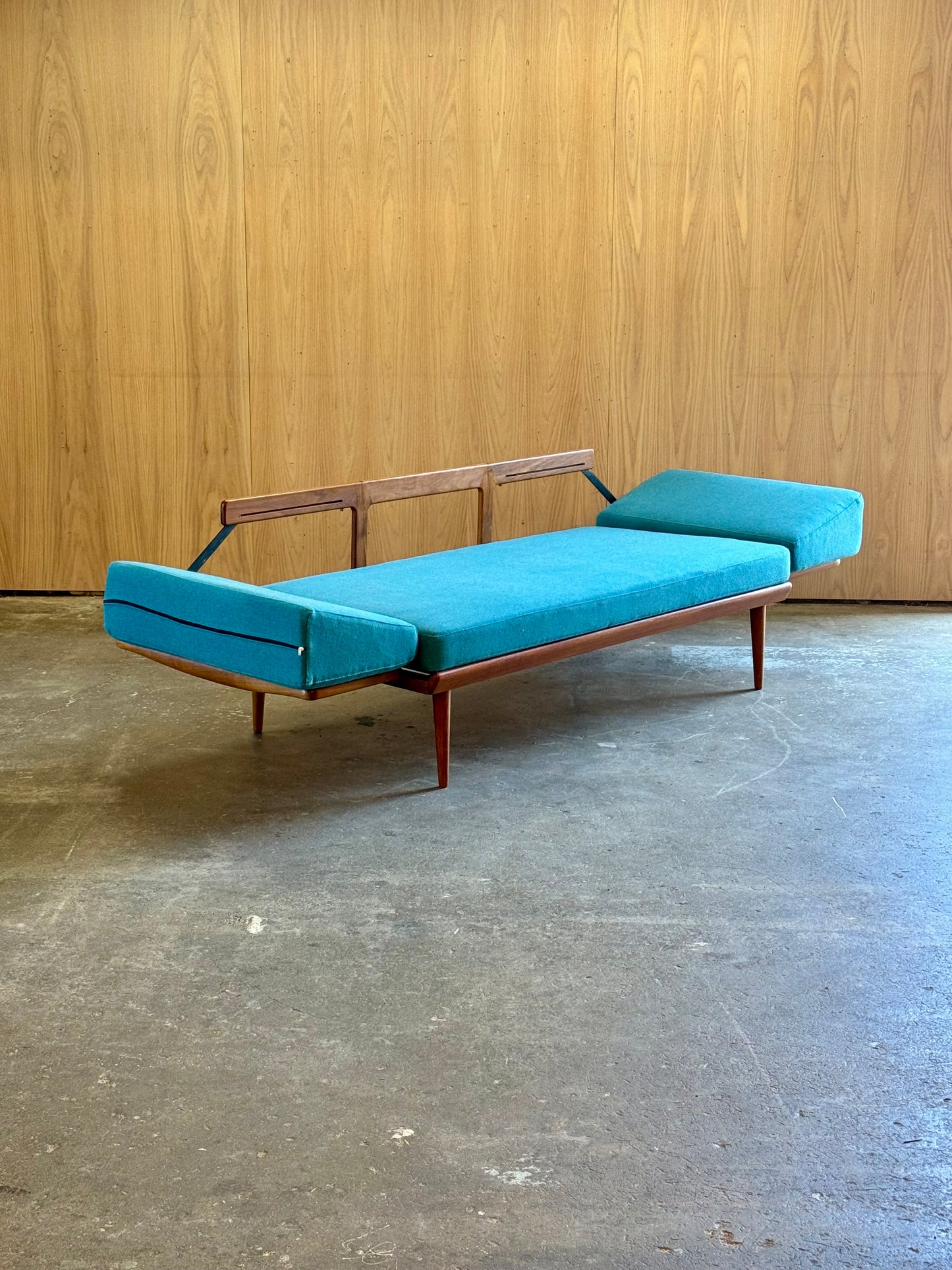1960s FD451 Daybed by Peter Hvidt for France and Son in teak and rattan