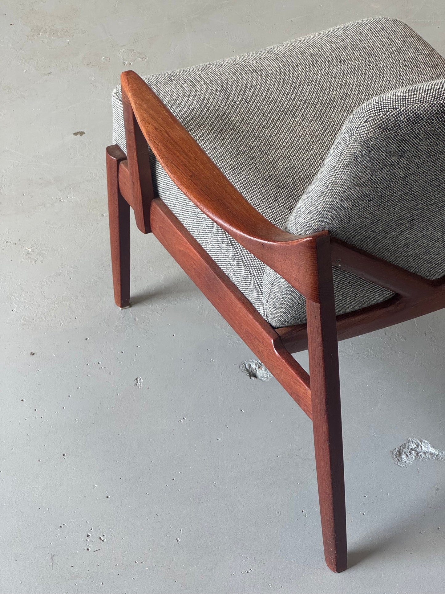1950s FD125 Lounge Chair by Tove & Edvard Kindt-Larsen for France & Son in teak