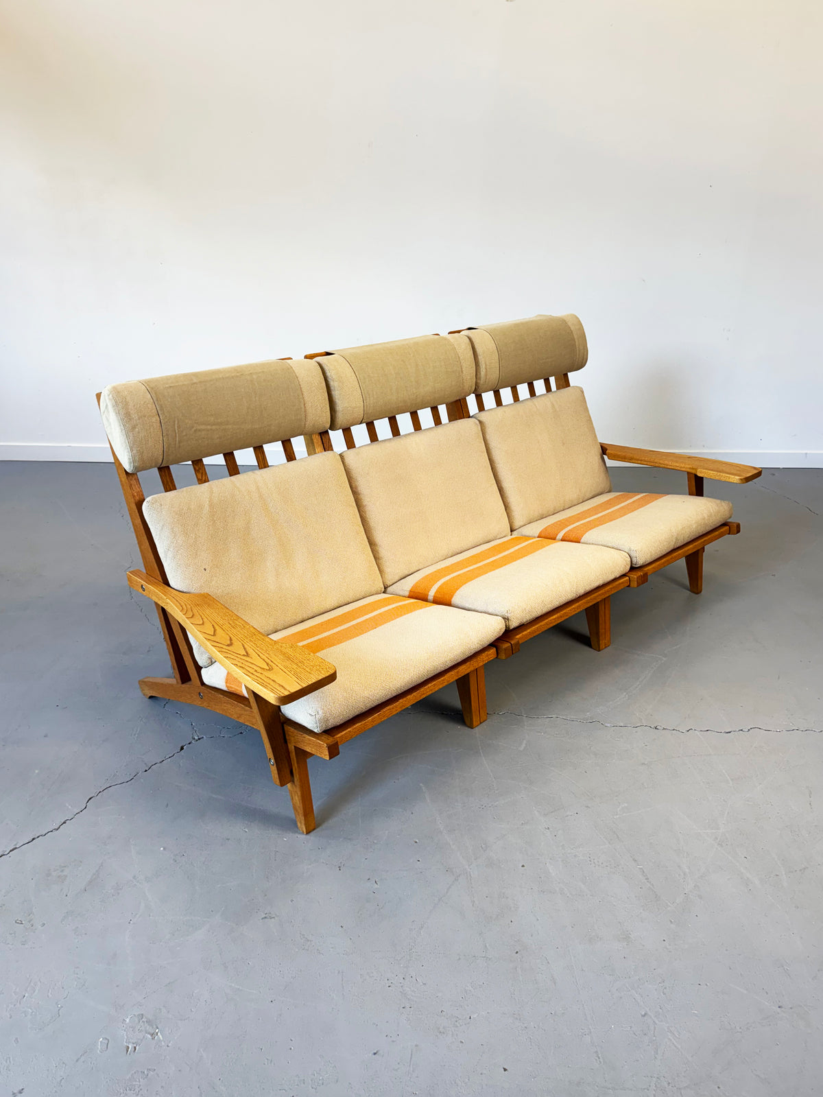 1960s GE-375 Modular Seating System by Hans J. Wegner for Getama in oak.