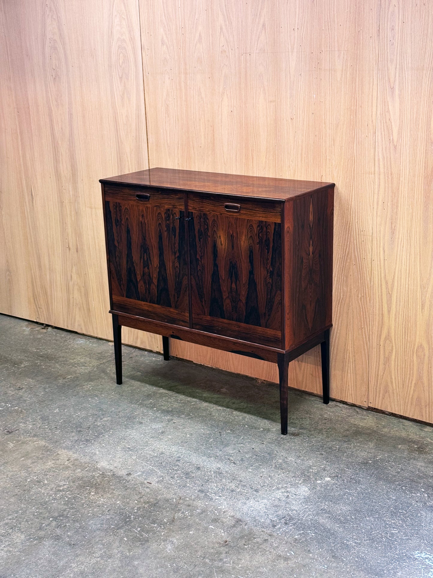 1960s Danish bar cabinet in rosewood