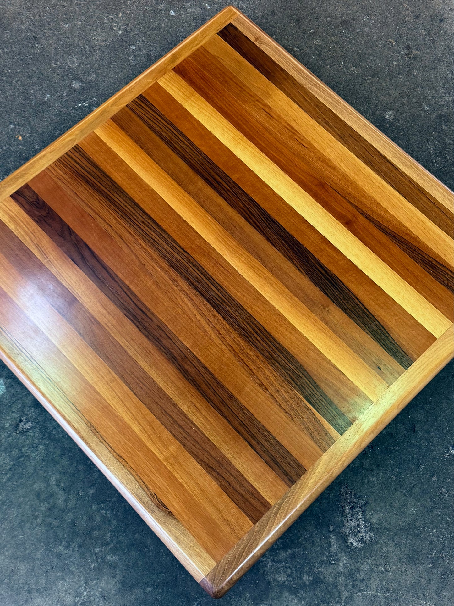 1970s Pianura Side/Coffee Table Square by Mario Bellini for Cassina in Italian walnut