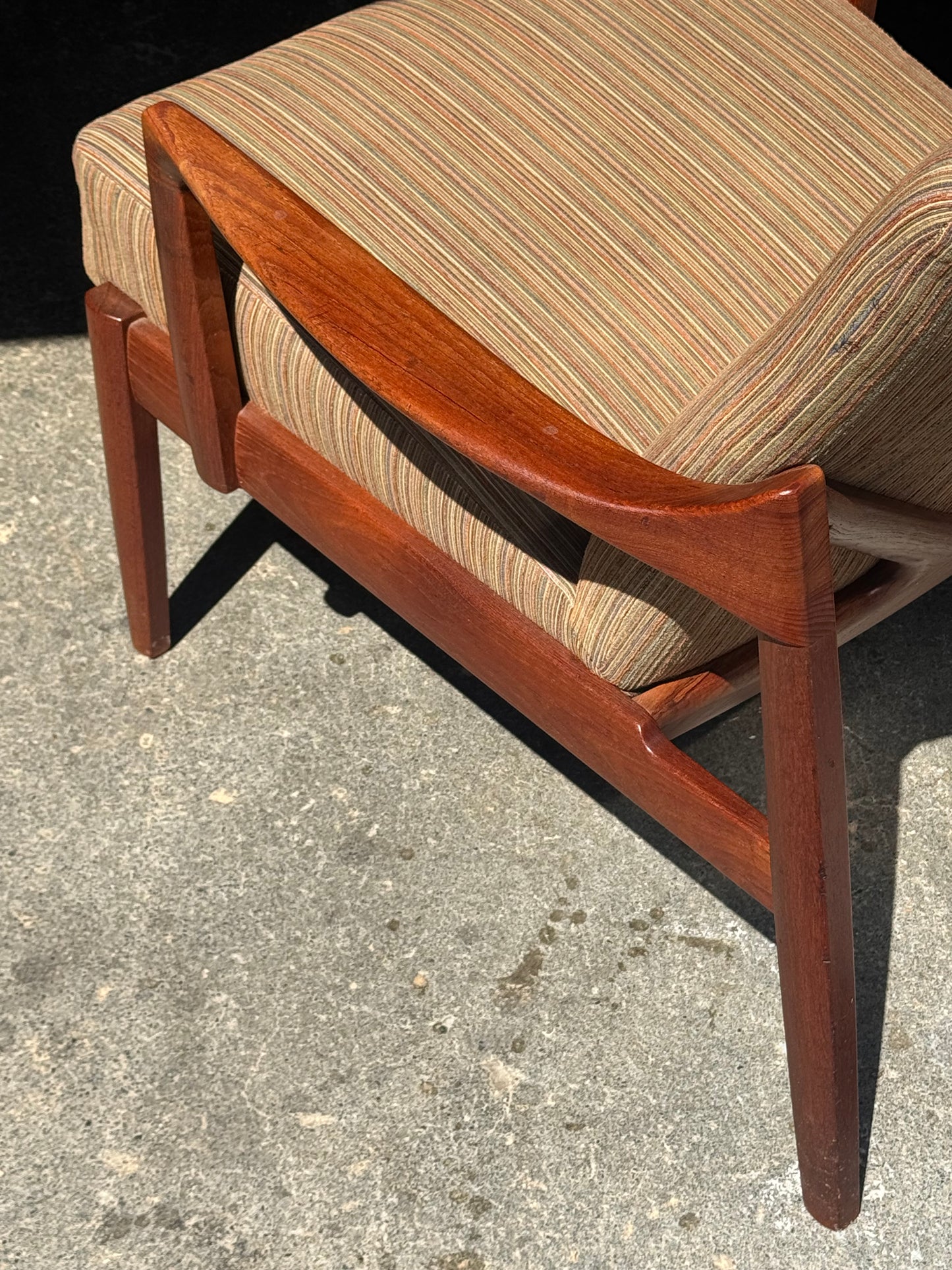 1950s FD125 Lounge Chair by Tove & Edvard Kindt-Larsen for France & Son in teak