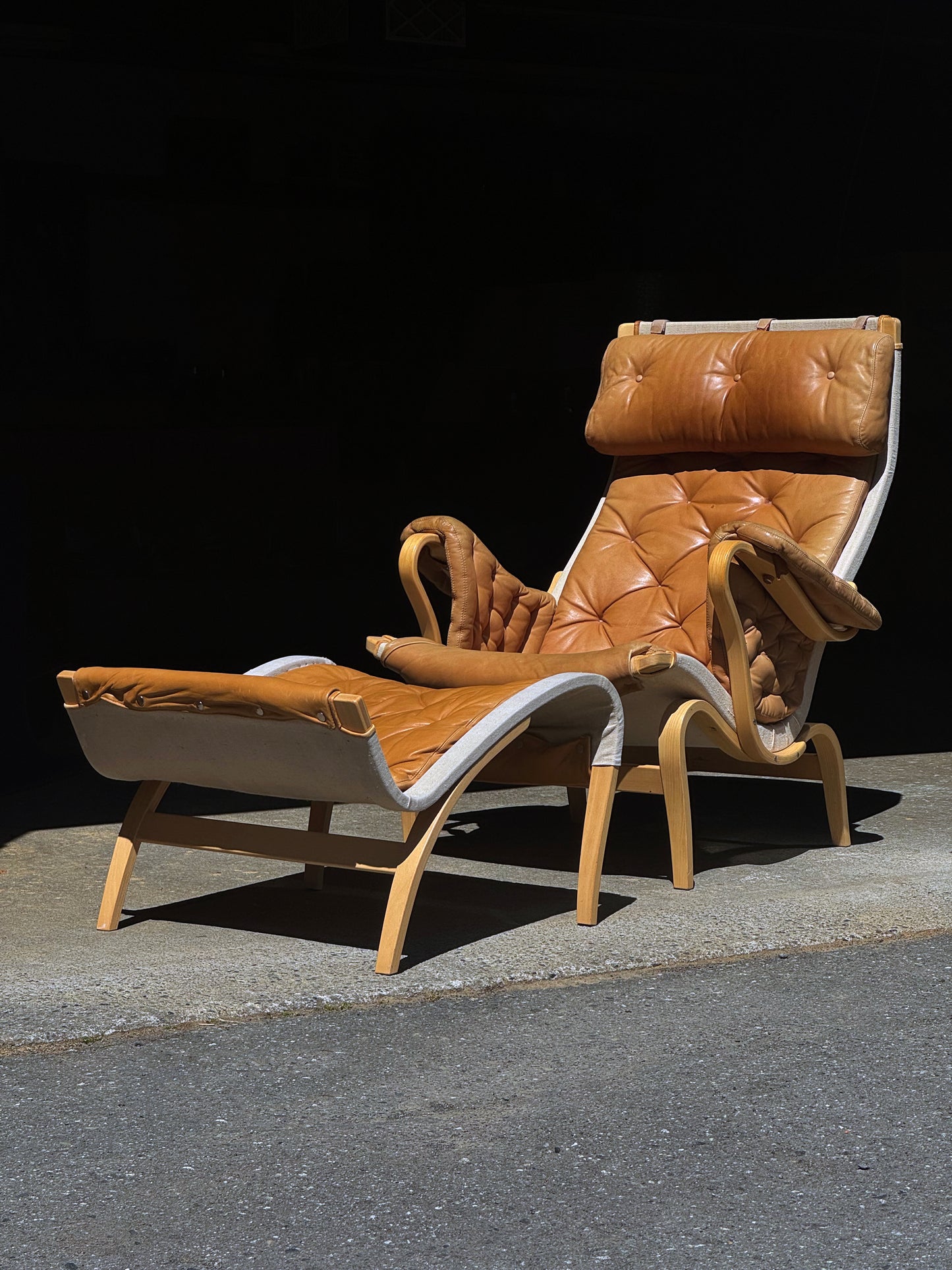 1960s Pernilla 69 Lounge Chair and Ottoman by Bruno Mathsson for DUX in beech and original leather