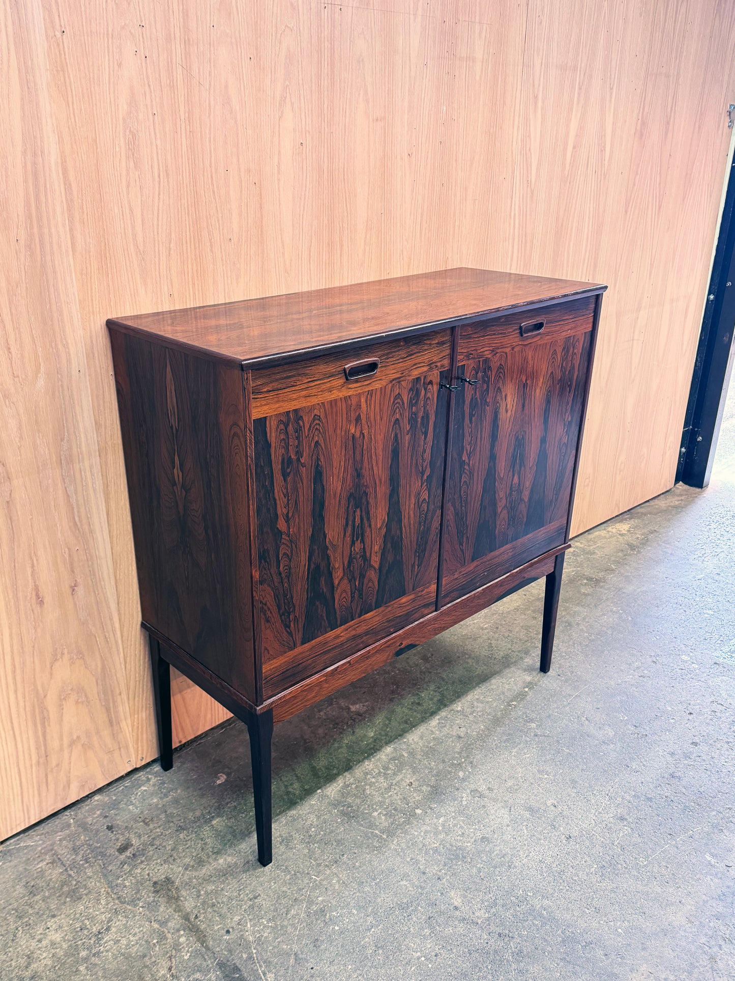 1960s Danish bar cabinet in rosewood