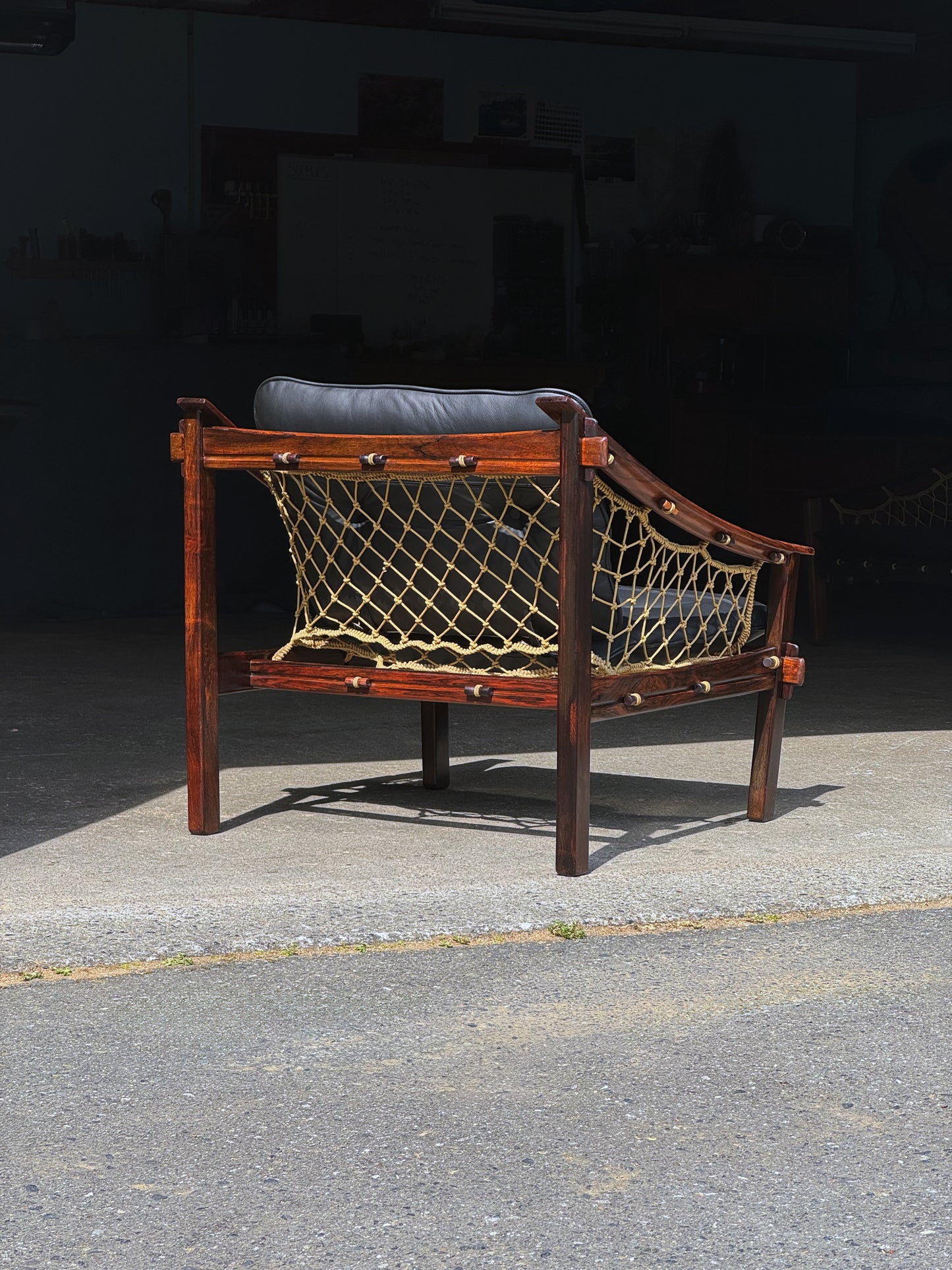 1960s Amazonas Lounge Chair by Jean Gillon for Wood Art in rosewood and black leather