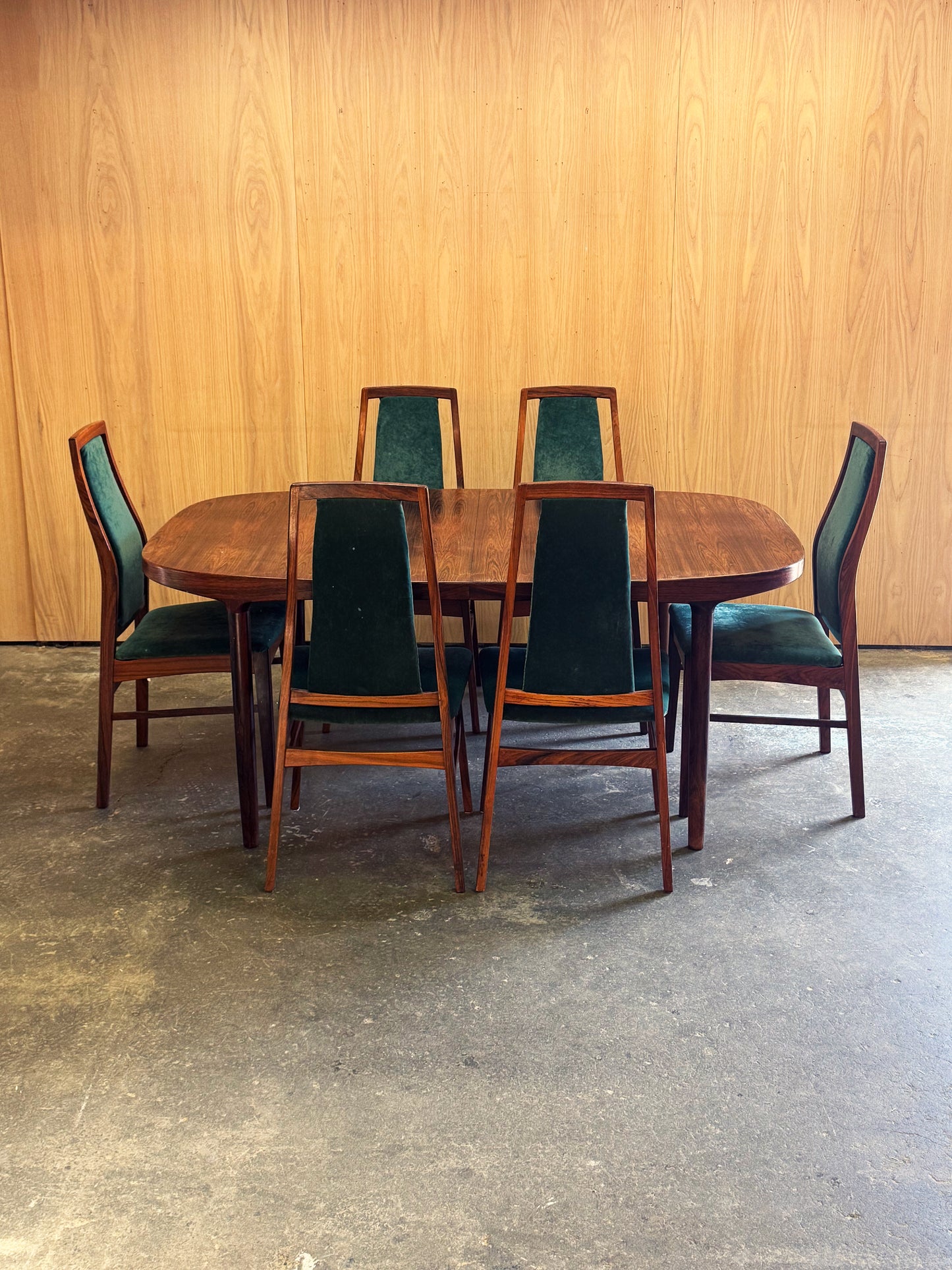 1960s Extending Dining Table by Harry Østergaard for Randers Møbelfabrik in rosewood