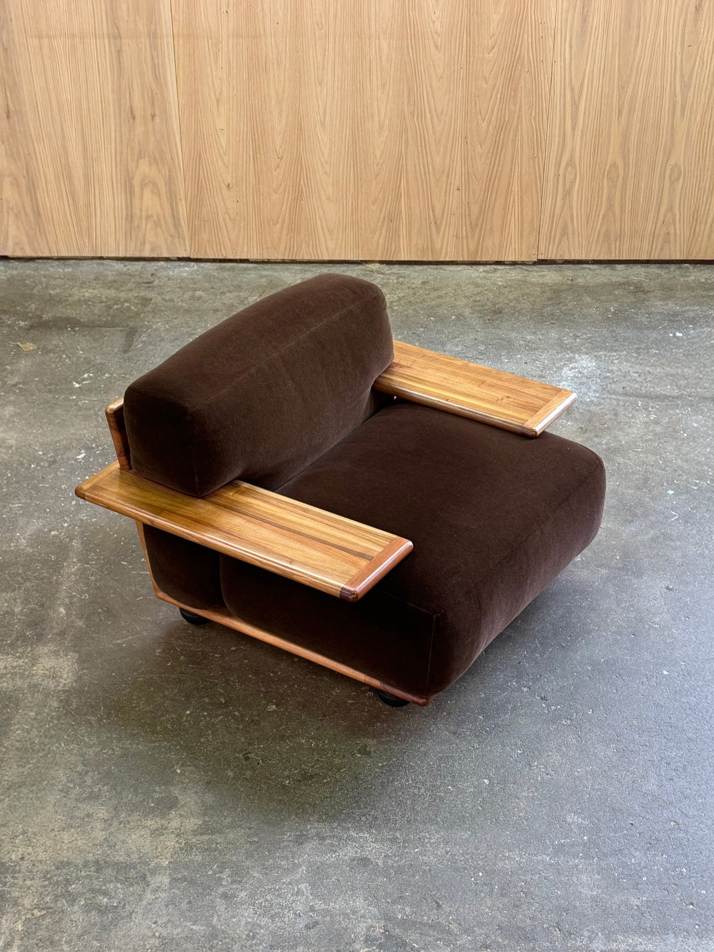 1970s Pianura Lounge Chair by Mario Bellini for Cassina in Italian walnut