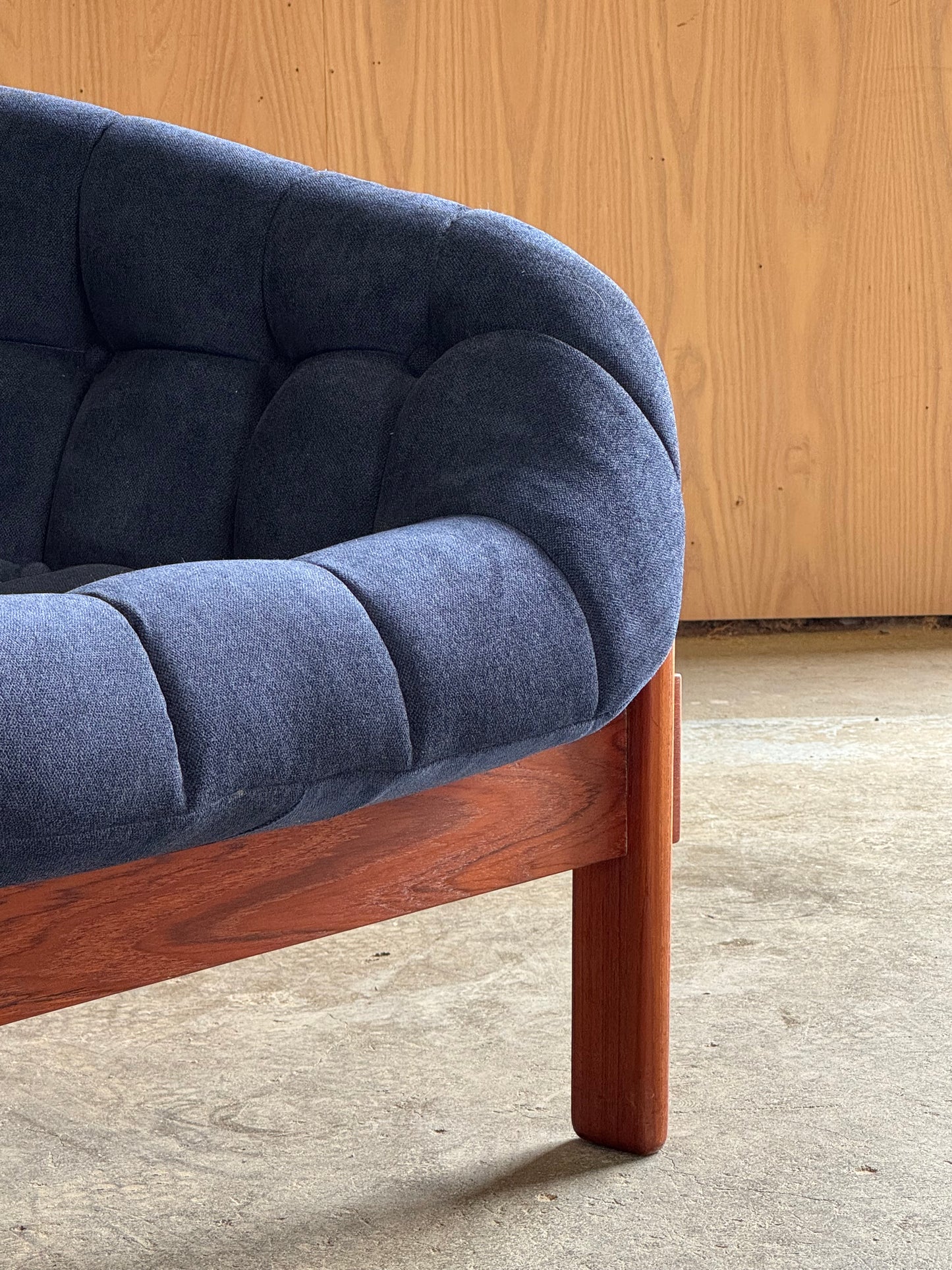 1960s Pod Chair by R. Huber in teak and fabric
