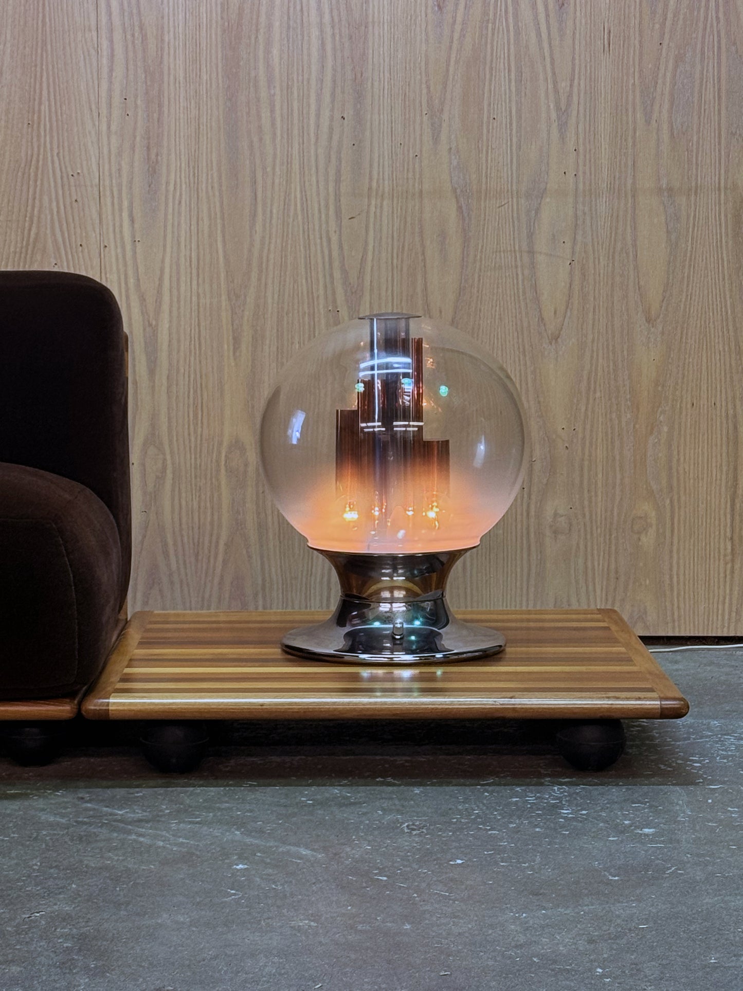 1970s Italian Table Lamp by Selenova in chrome and glass