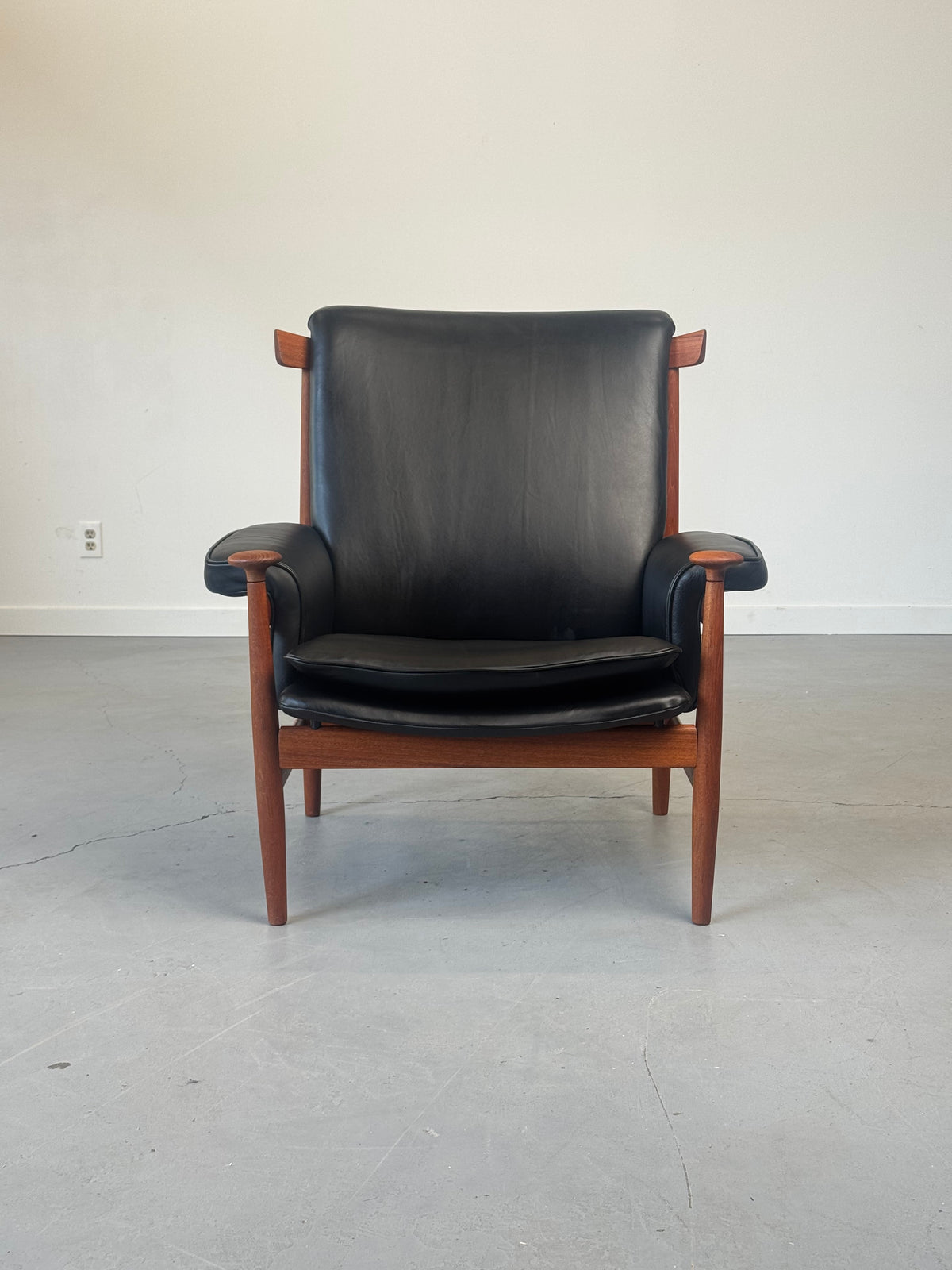 1960s Finn Juhl Bwana Model 152 Lounge Chair for France & Søn in Black Elmosoft Leather.
