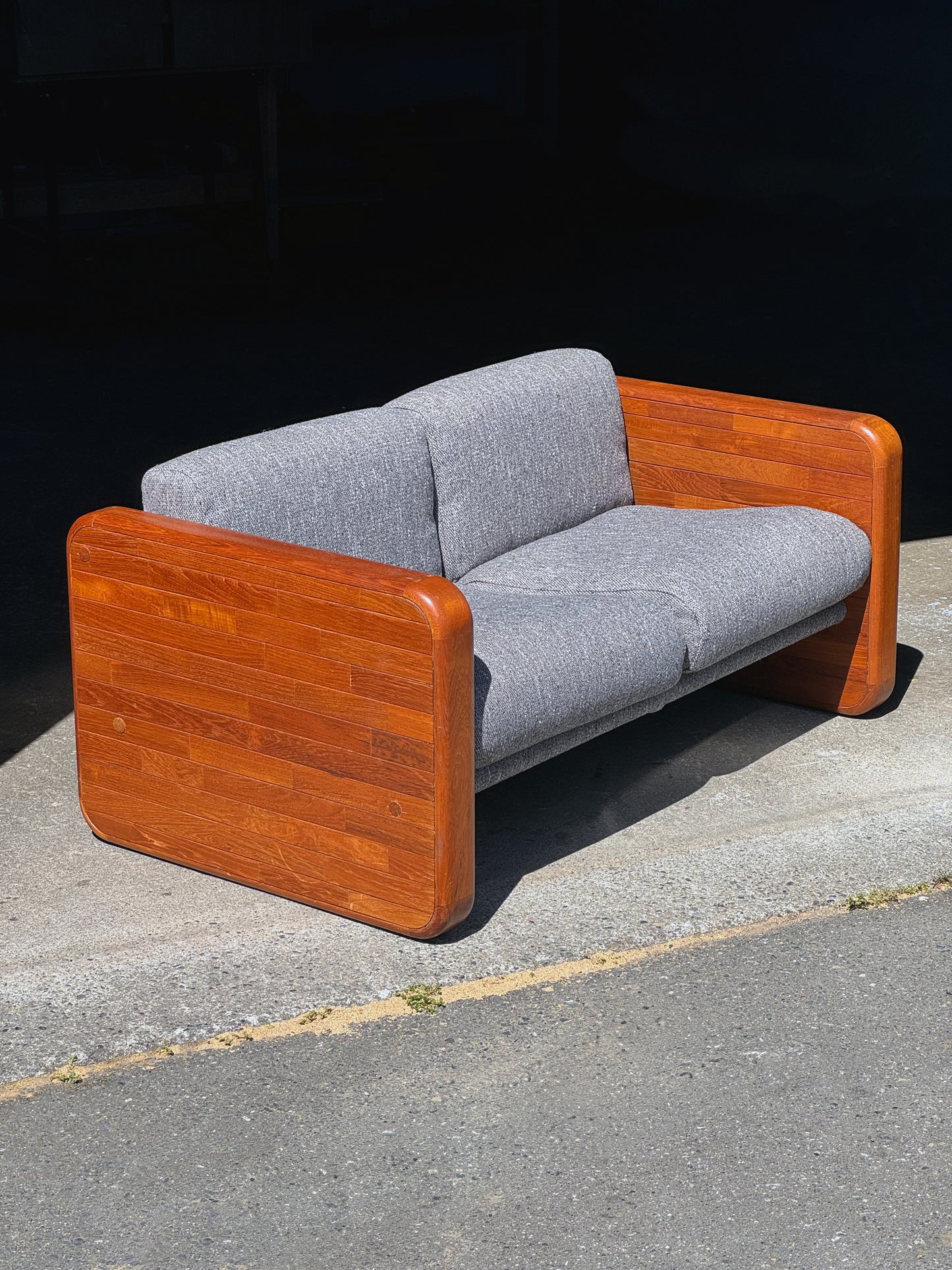 1970s 2-Seater Sling Sofa in solid teak and tweed upholstery