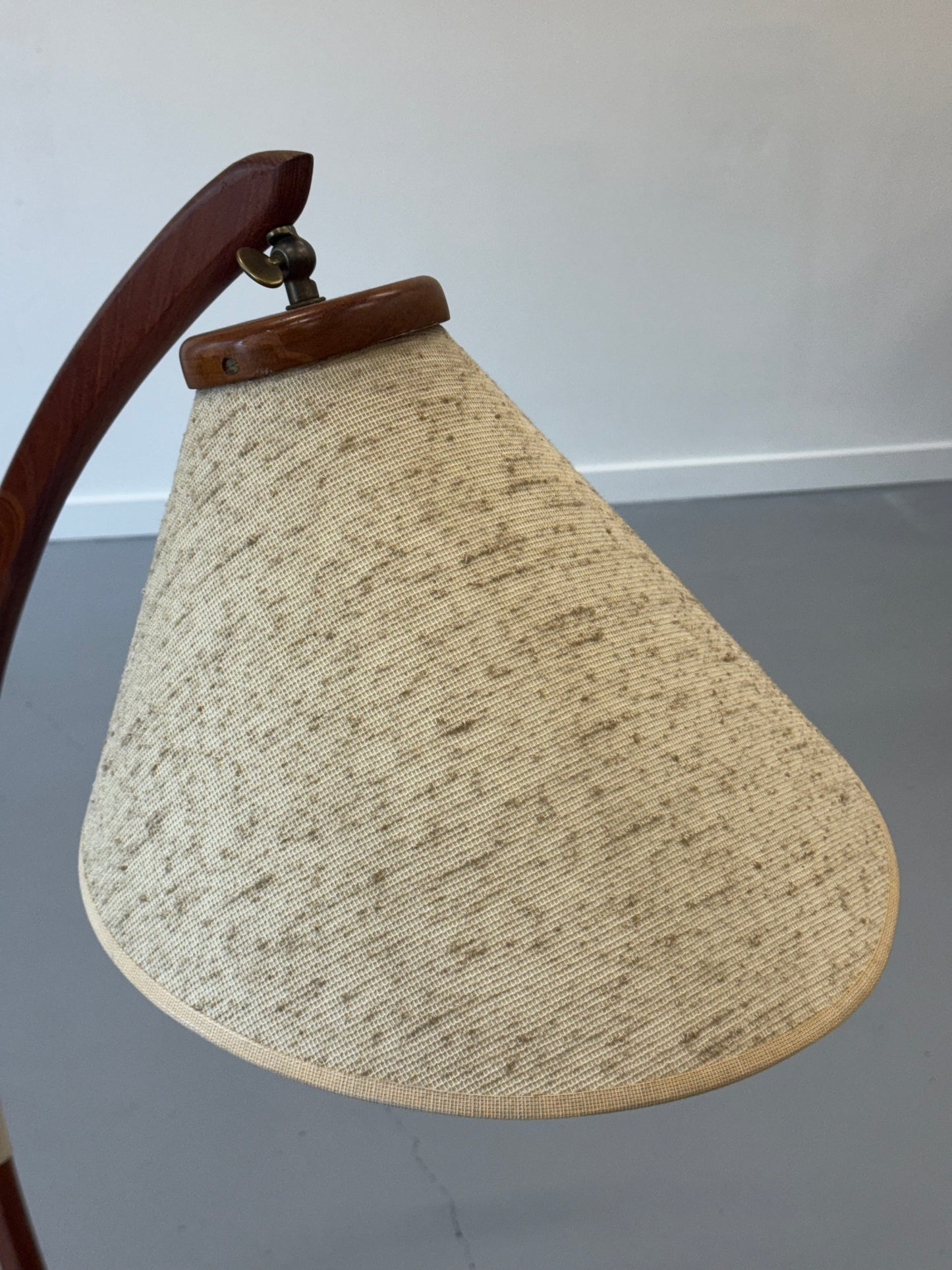 1960s Canadian Modern Bow Floor Lamp in Teak