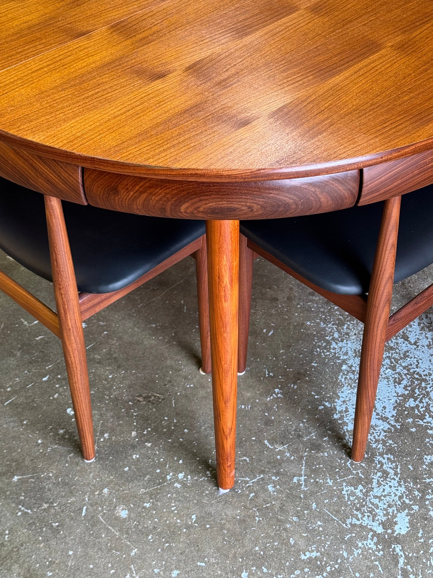 1950s Roundette Dining Set by Hans Olsen for Frem Røjle Møbelfabrik in teak