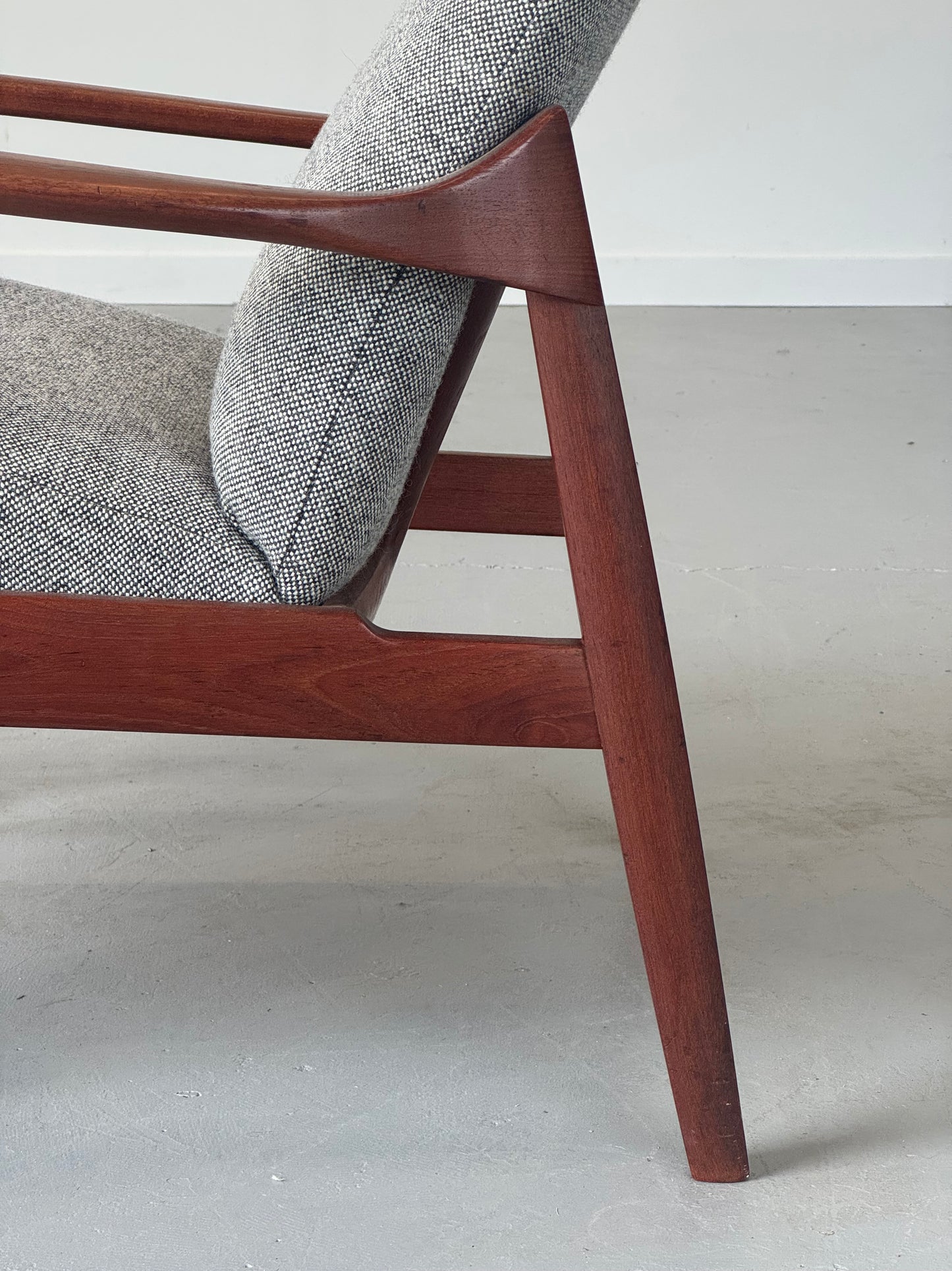 1950s FD125 Lounge Chair by Tove & Edvard Kindt-Larsen for France & Son in teak
