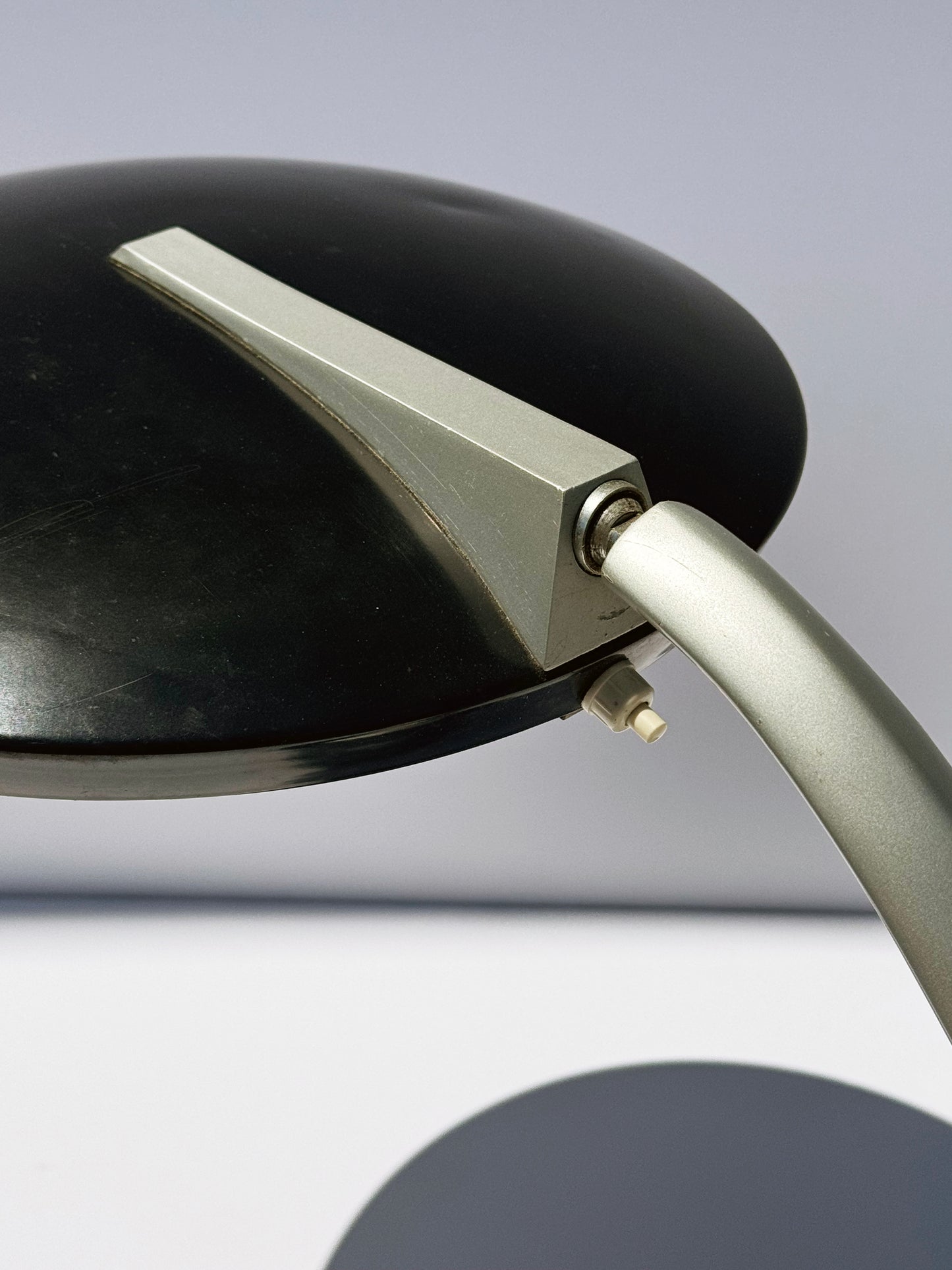 1970s Boomerang 2000 Table Lamp by Luis Pérez de la Oliva for Fase in black and aluminum