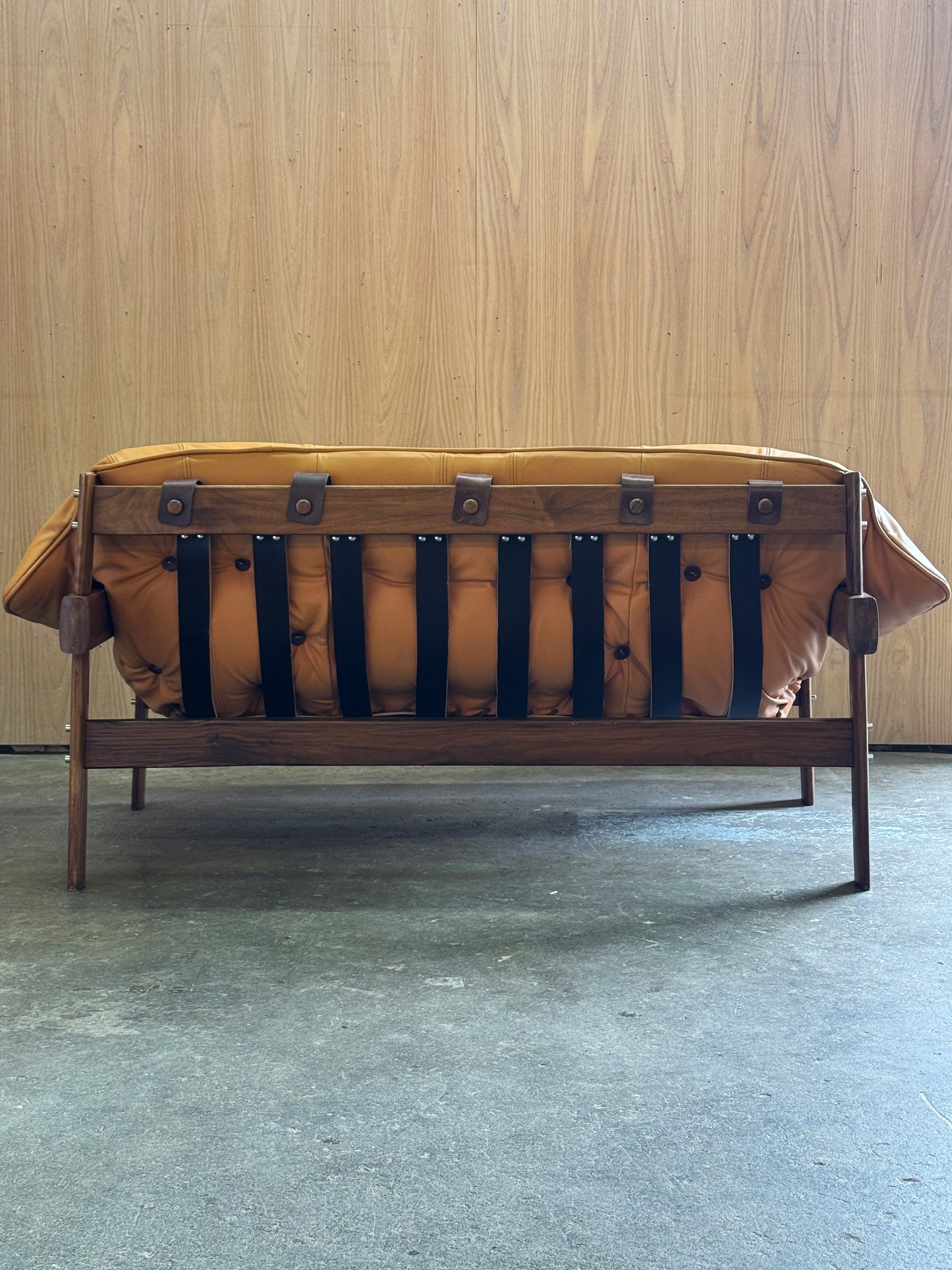 1960s MP41 Sofa by Percival Lafer — Jatobá Frame, New Leather
