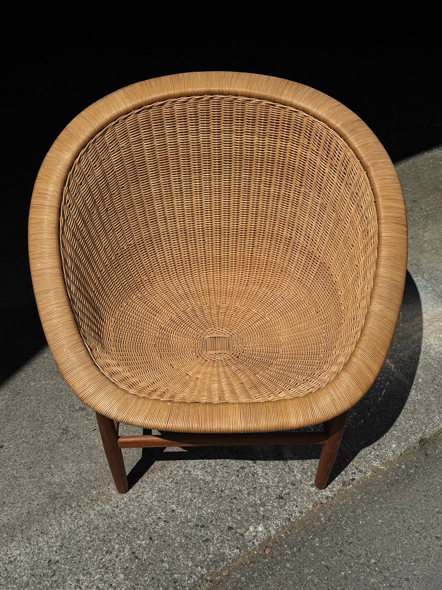 1950 Basket Chair by Nanna Ditzel for Ludvig Pontoppidan in teak and wicker