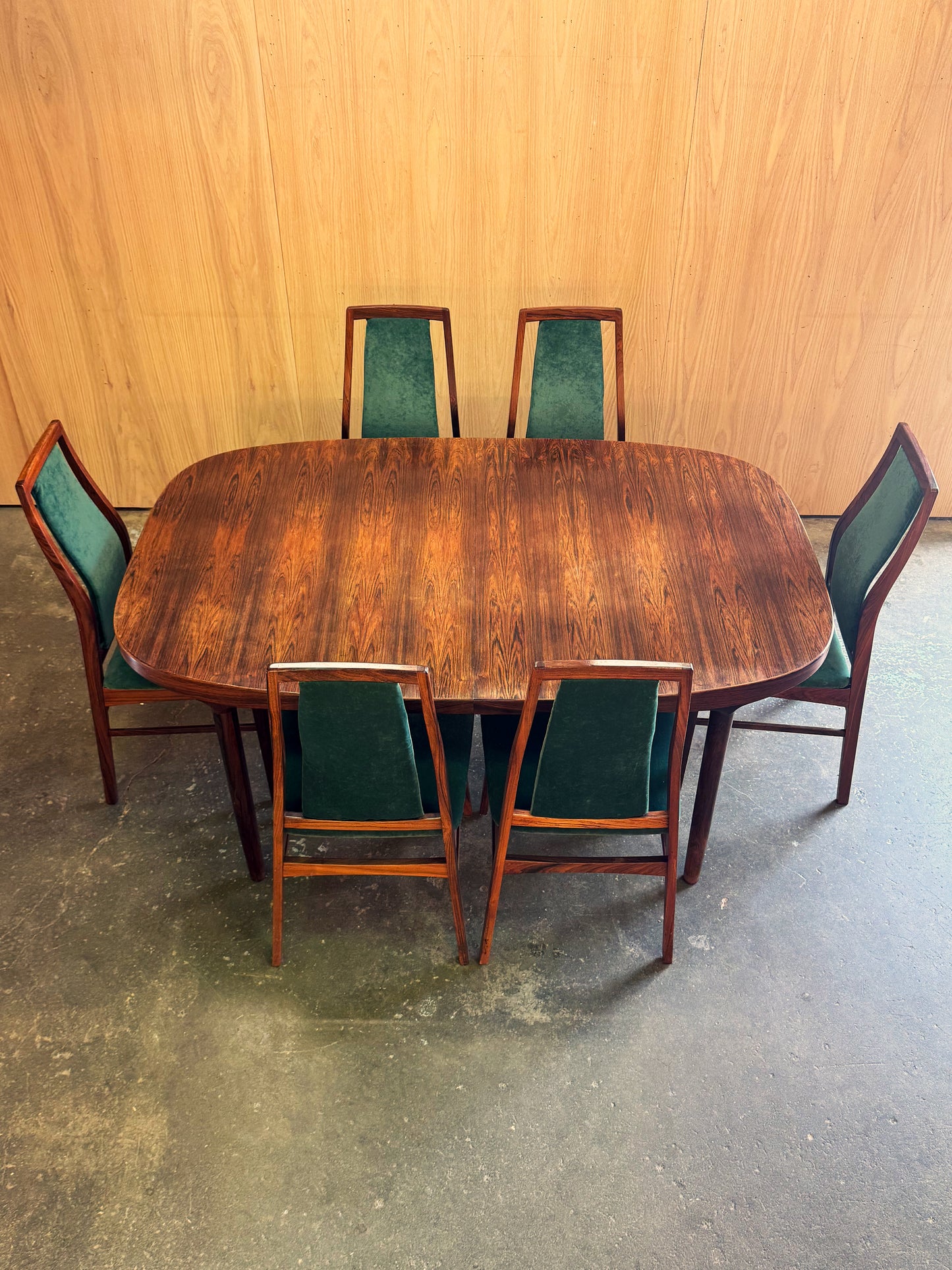 1960s Extending Dining Table by Harry Østergaard for Randers Møbelfabrik in rosewood