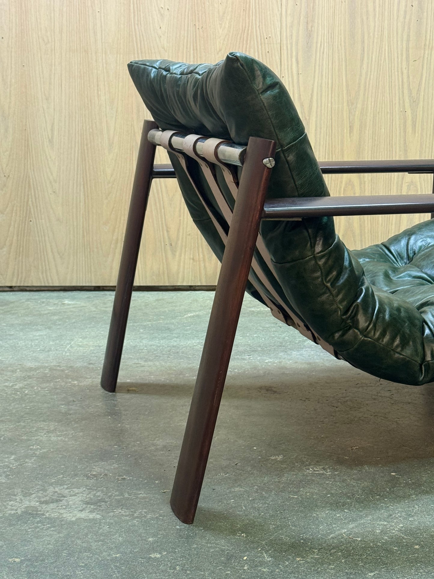 1970s MP-129 Lounge Chair by Percival Lafer in jatobá and dark green leather