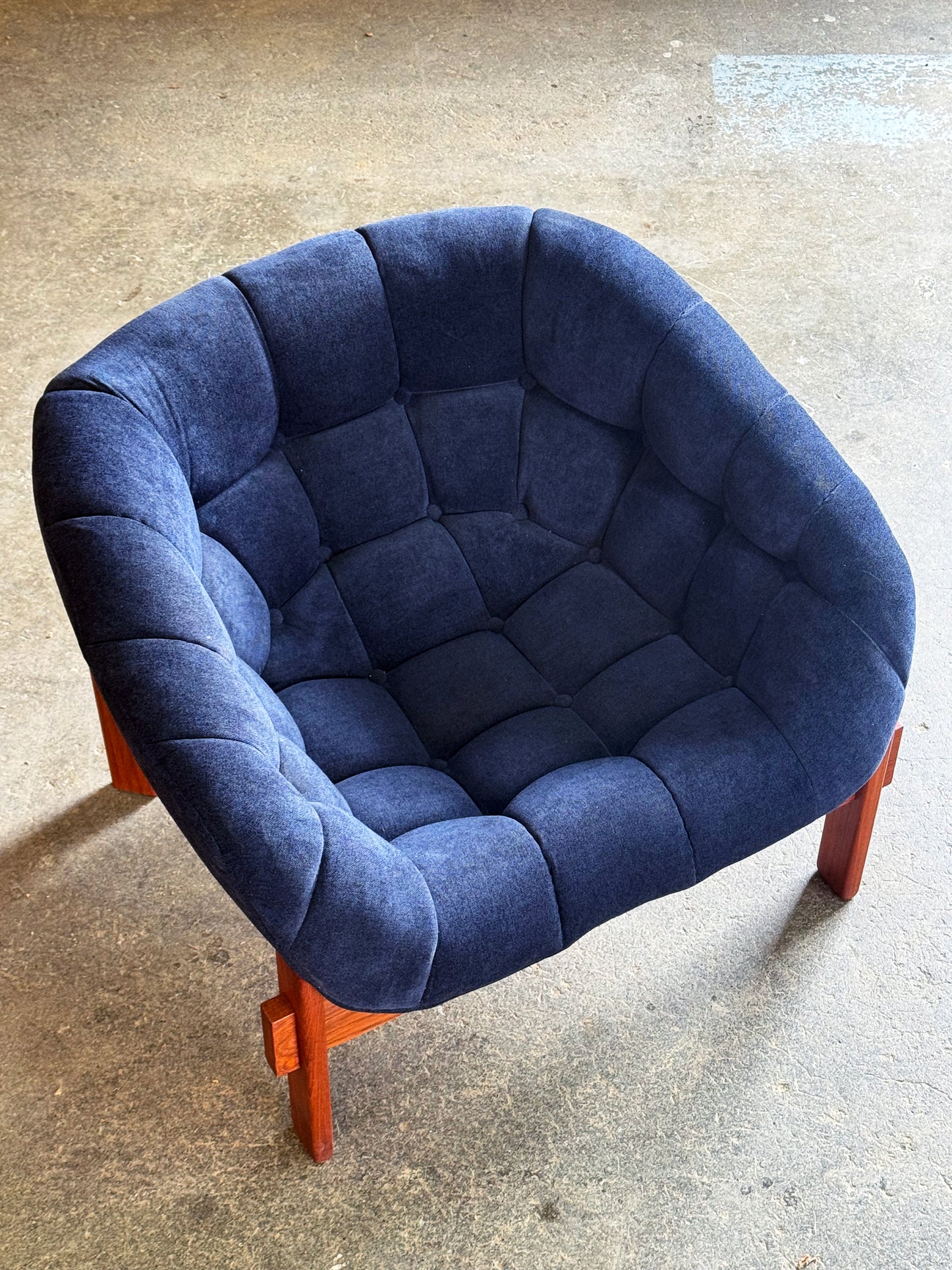 1960s Pod Chair by R. Huber in teak and fabric