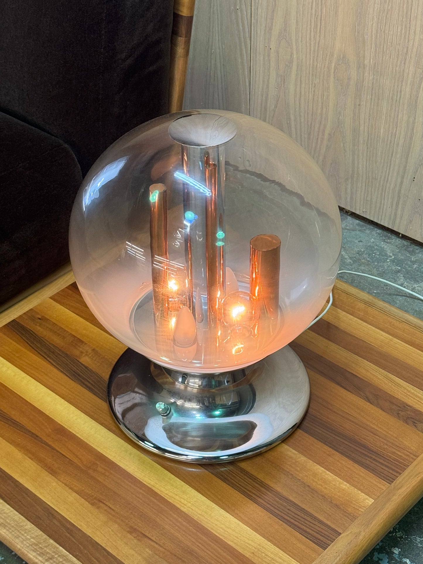 1970s Italian Table Lamp by Selenova in chrome and glass