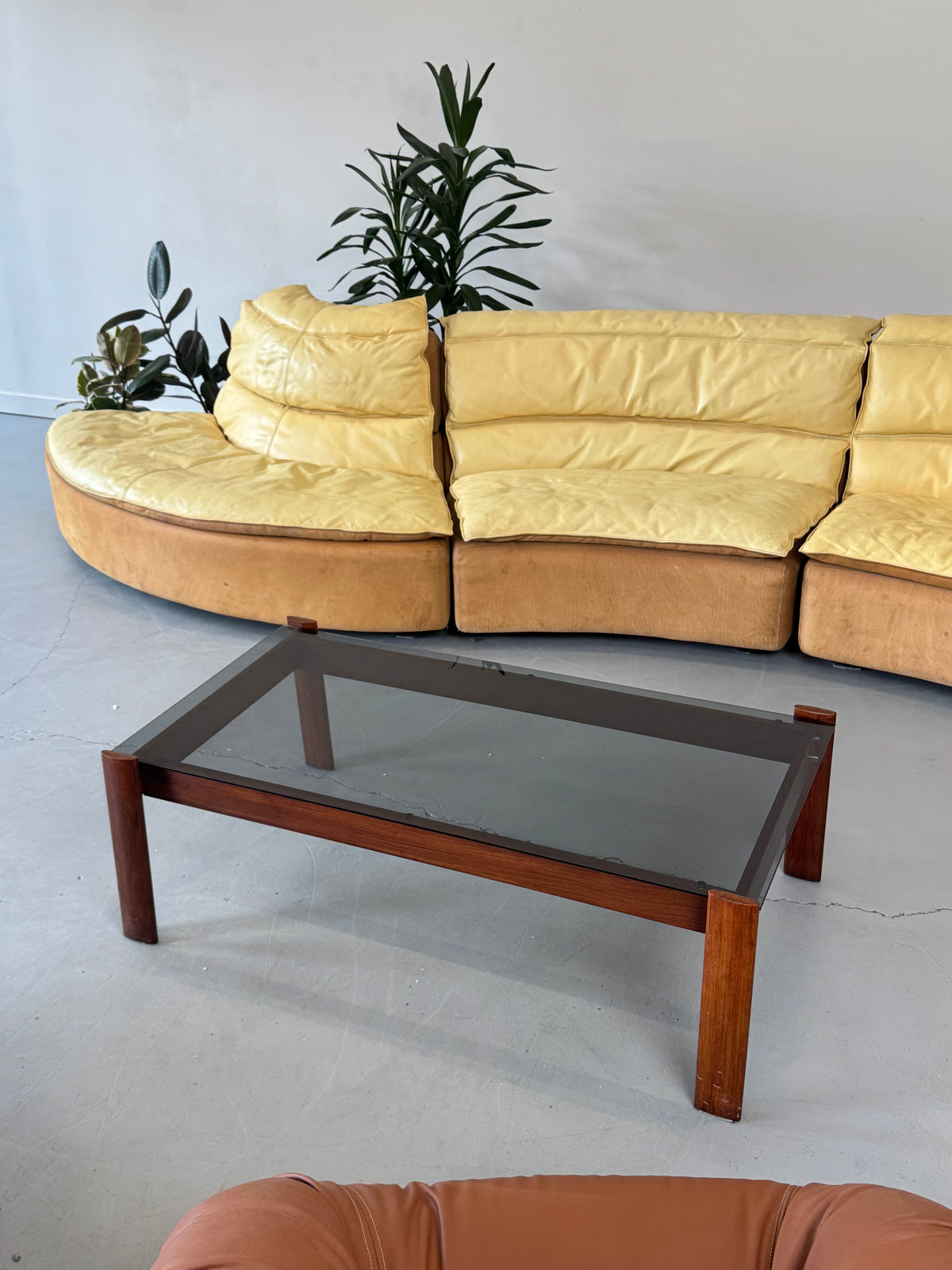 1970s MP-129 Coffee Table by Percival Lafer in Jatobá and Smoked Glass.