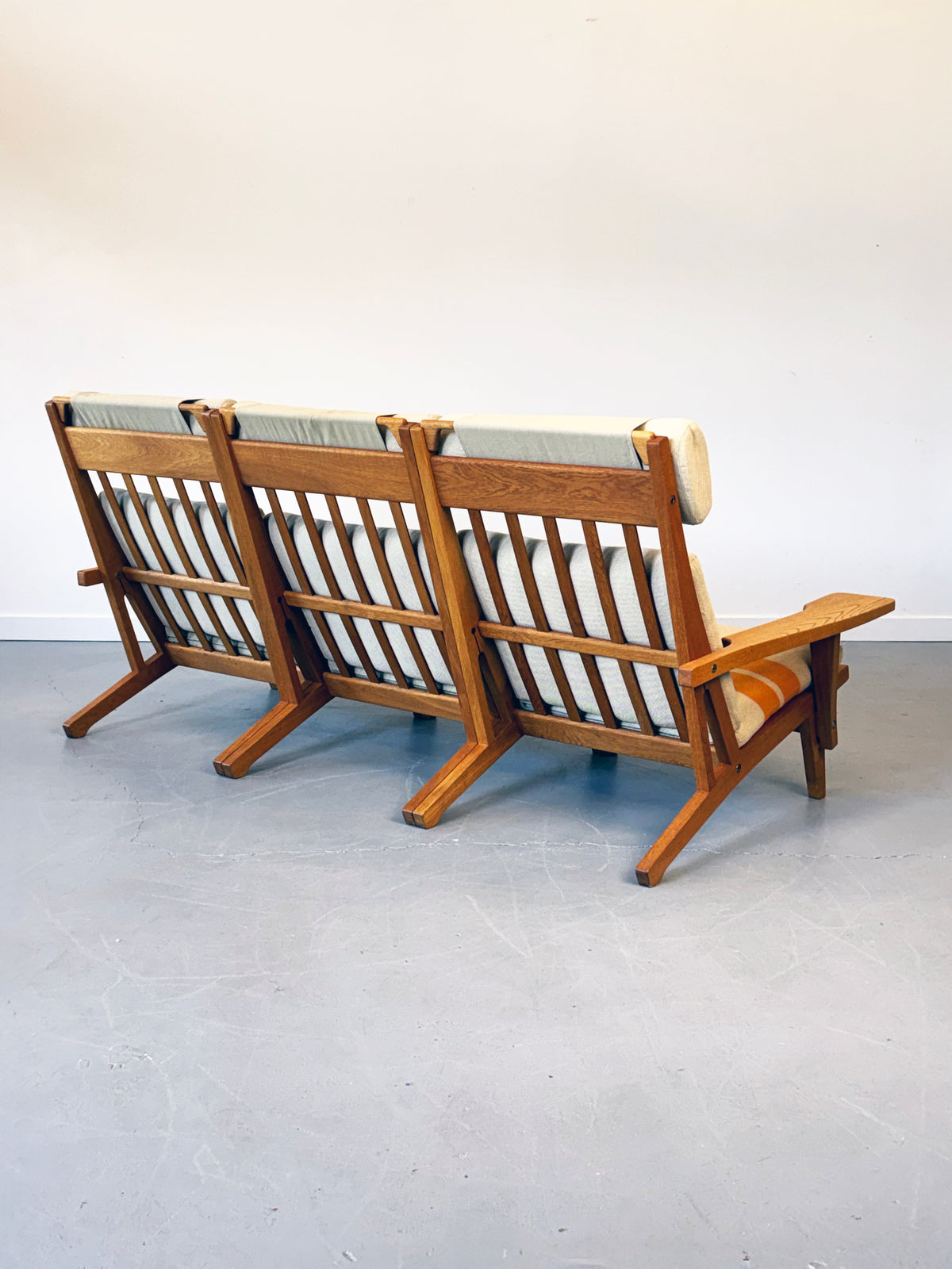 1960s GE-375 Modular Seating System by Hans J. Wegner for Getama in oak.