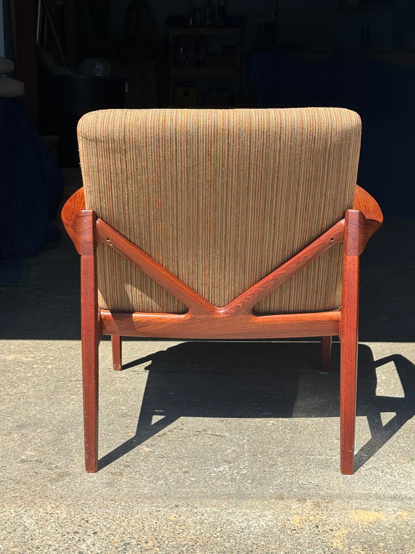 1950s FD125 Lounge Chair by Tove & Edvard Kindt-Larsen for France & Son in teak