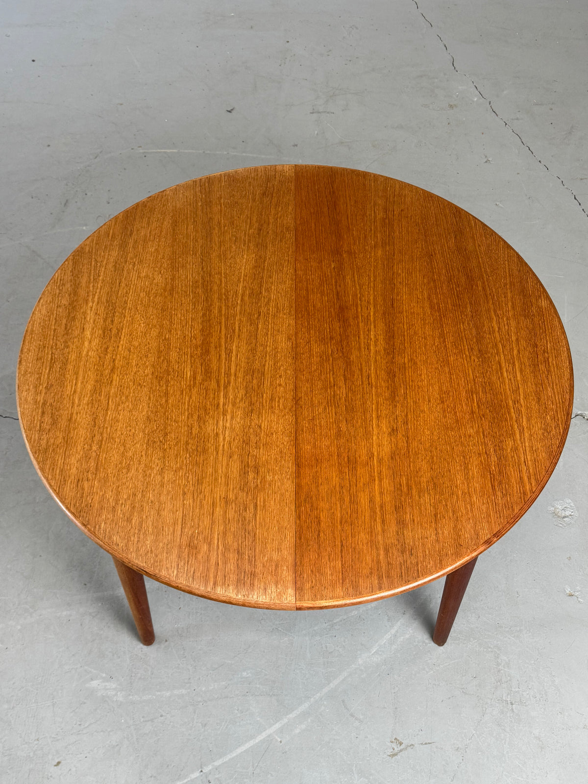 1960s Extendable Teak Dining Table by  Johannes Andersen for Uldum Møbelfabrik, Denmark.