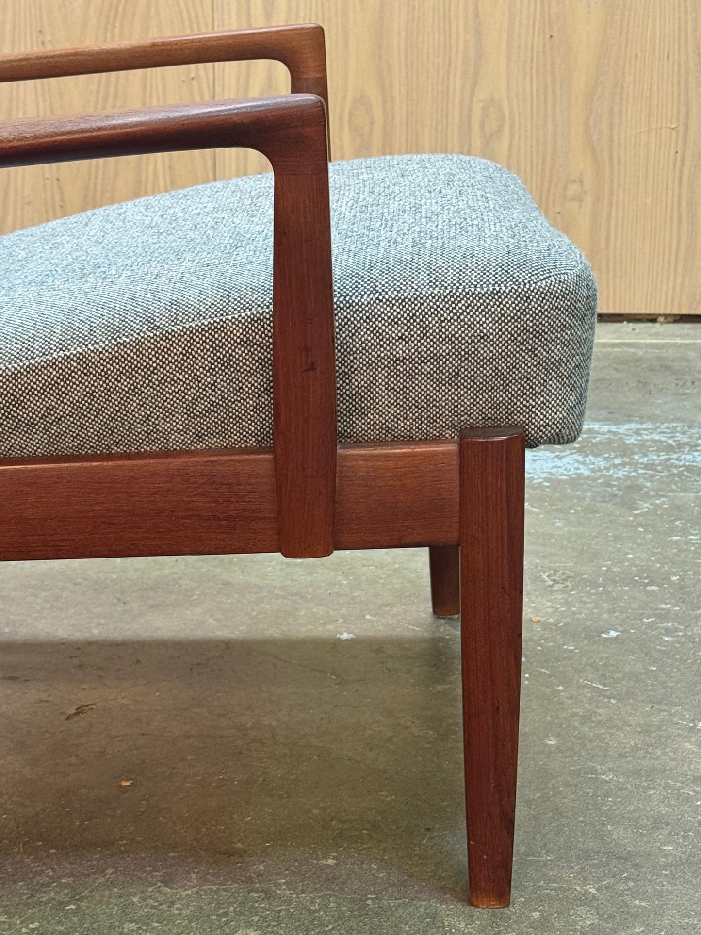1950s FD125 Lounge Chair by Tove & Edvard Kindt-Larsen for France & Son in teak