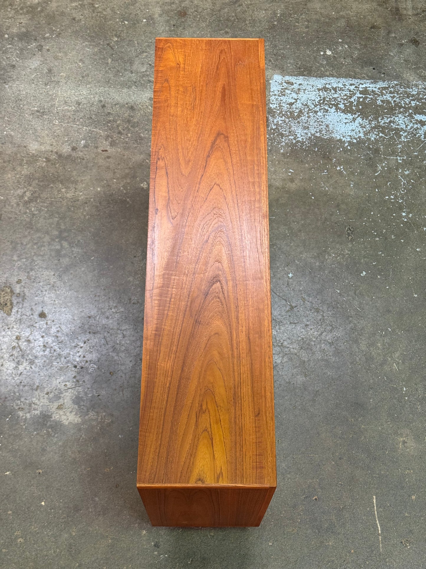 1960s Display Cabinet by Jydsk Møbelindustri in teak