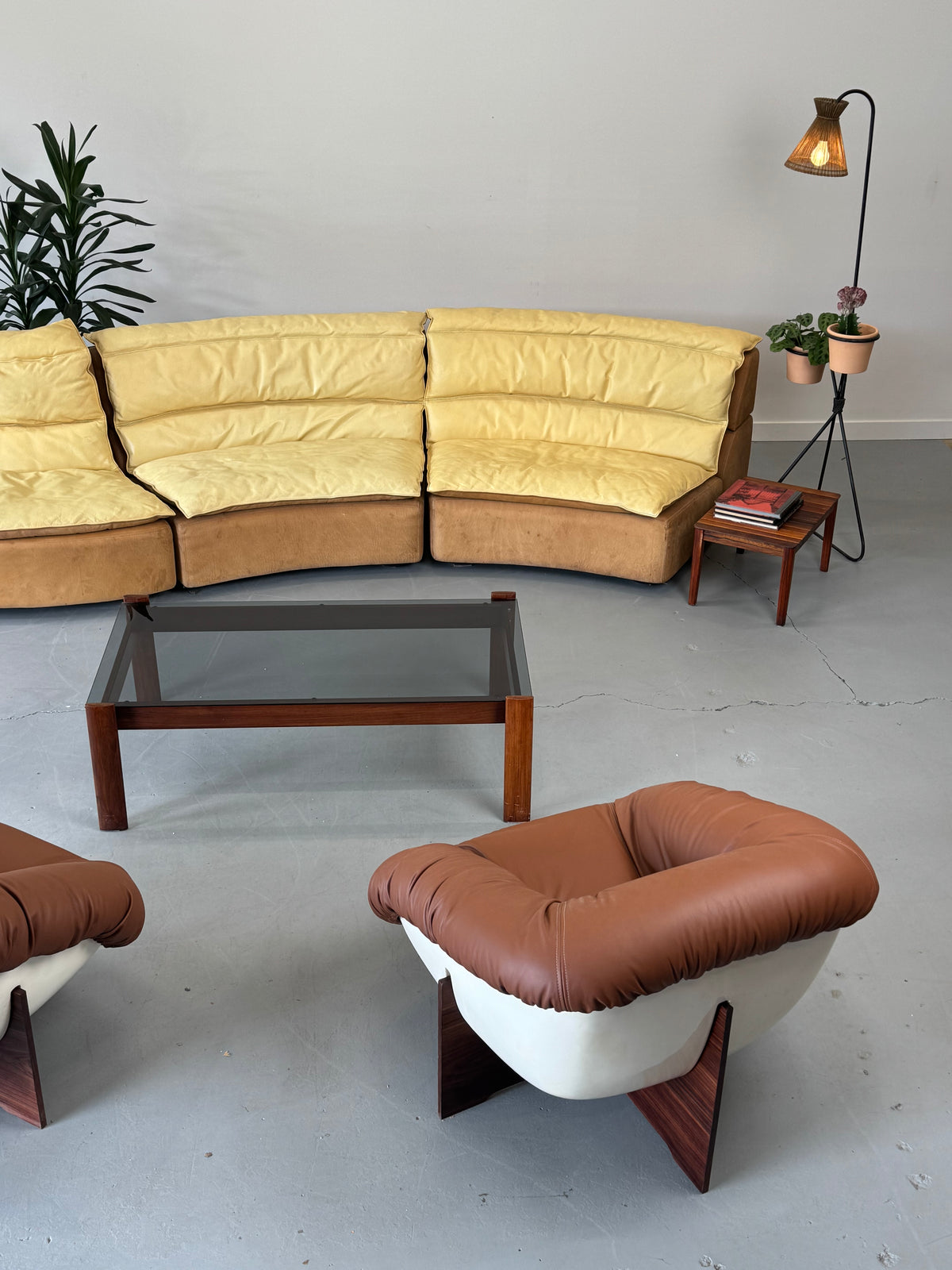 1970s MP-129 Coffee Table by Percival Lafer in Jatobá and Smoked Glass.