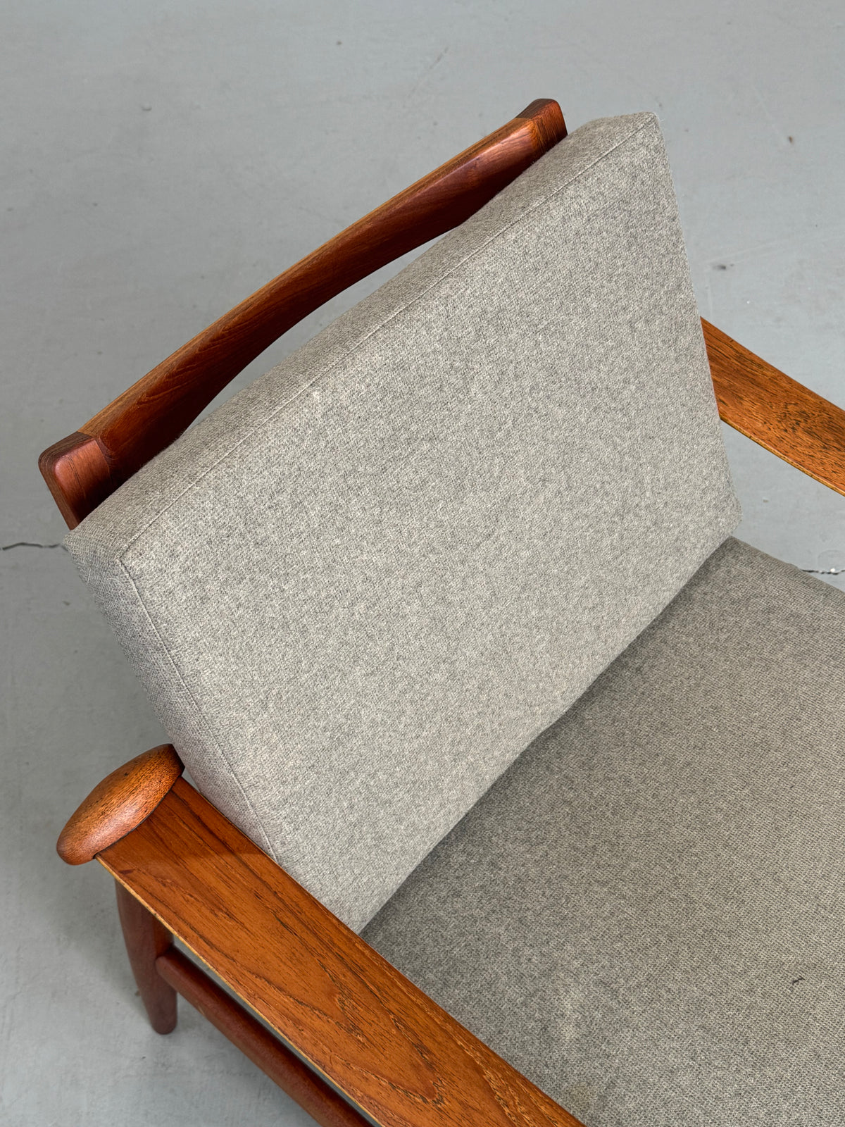 1950s Finn Juhl FD 133 “Spade Chair” for France & Daverkosen in Teak.