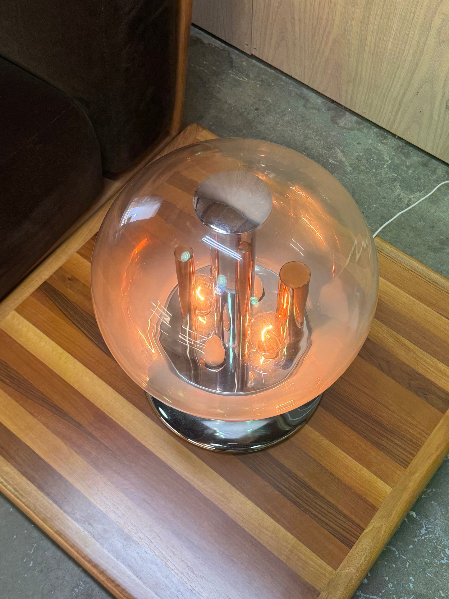 1970s Italian Table Lamp by Selenova in chrome and glass