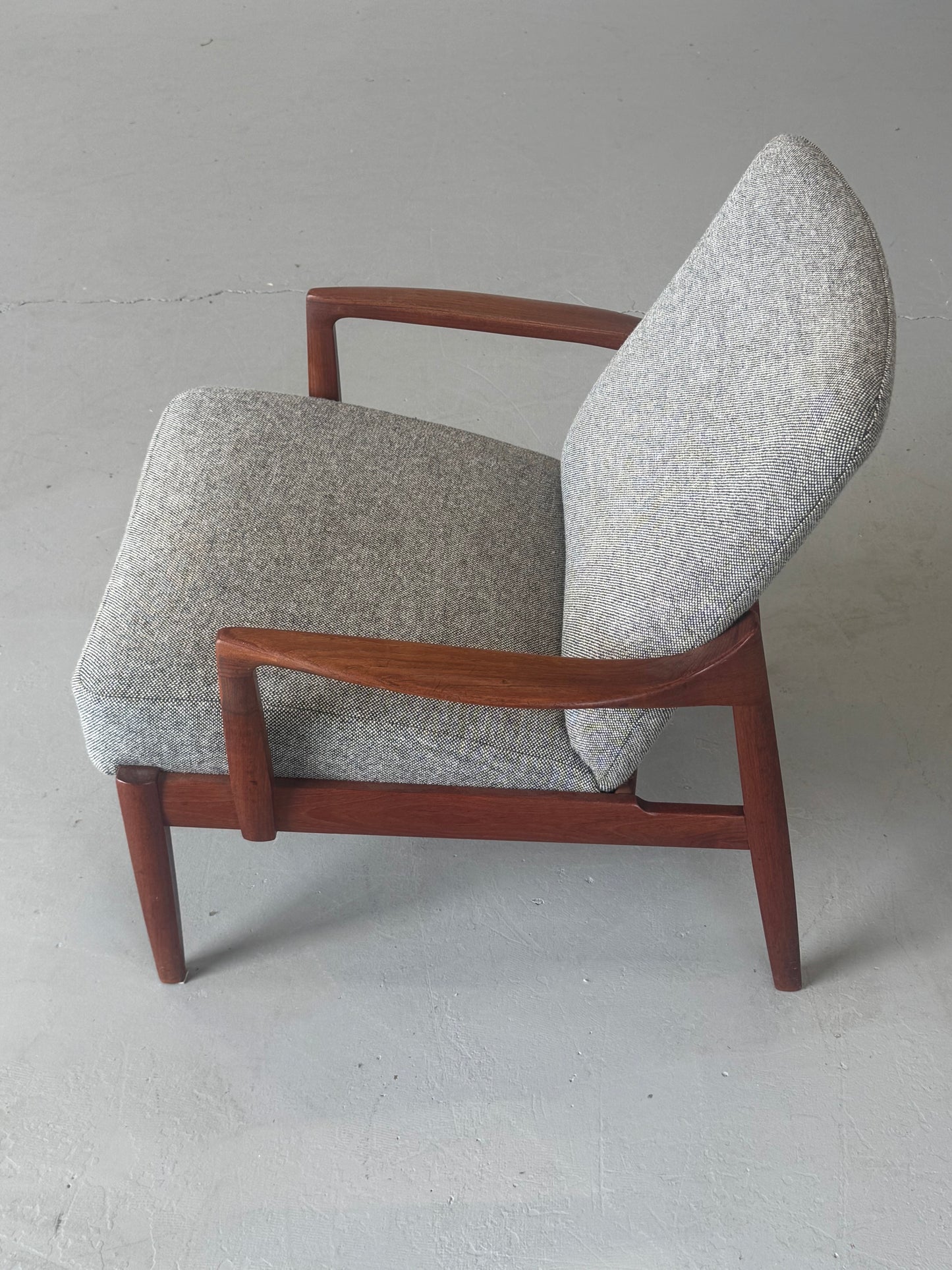 1950s FD125 Lounge Chair by Tove & Edvard Kindt-Larsen for France & Son in teak